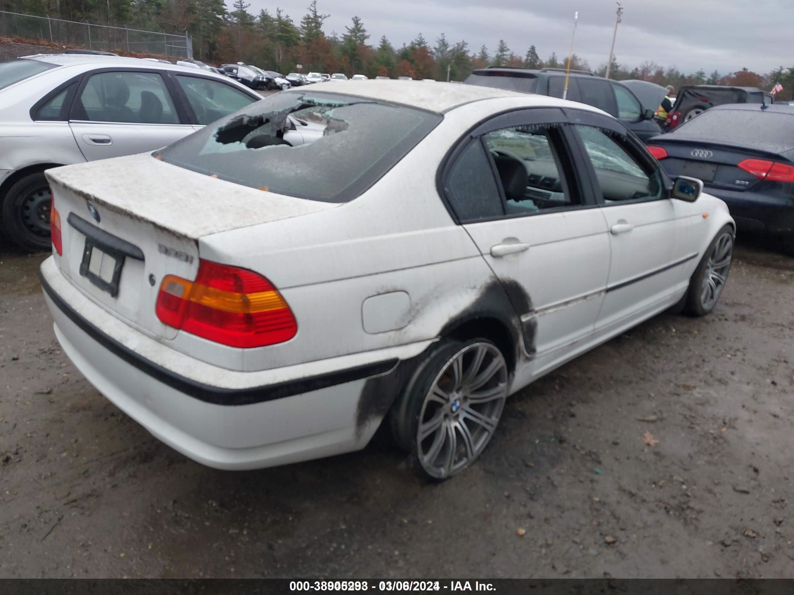 Photo 4 VIN: WBAAZ33464KP87814 - BMW 3ER 