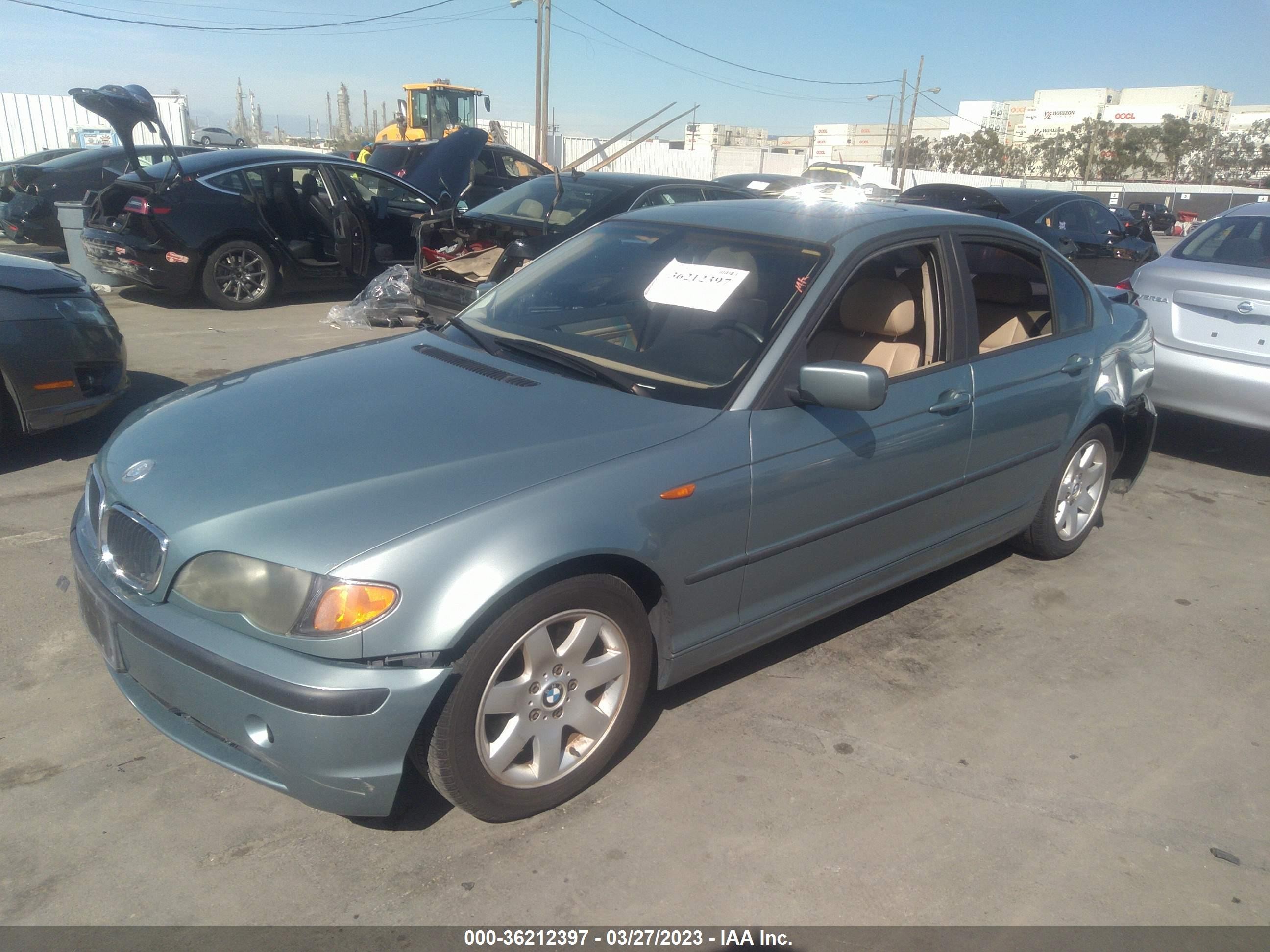 Photo 1 VIN: WBAAZ33484KP88088 - BMW 3ER 