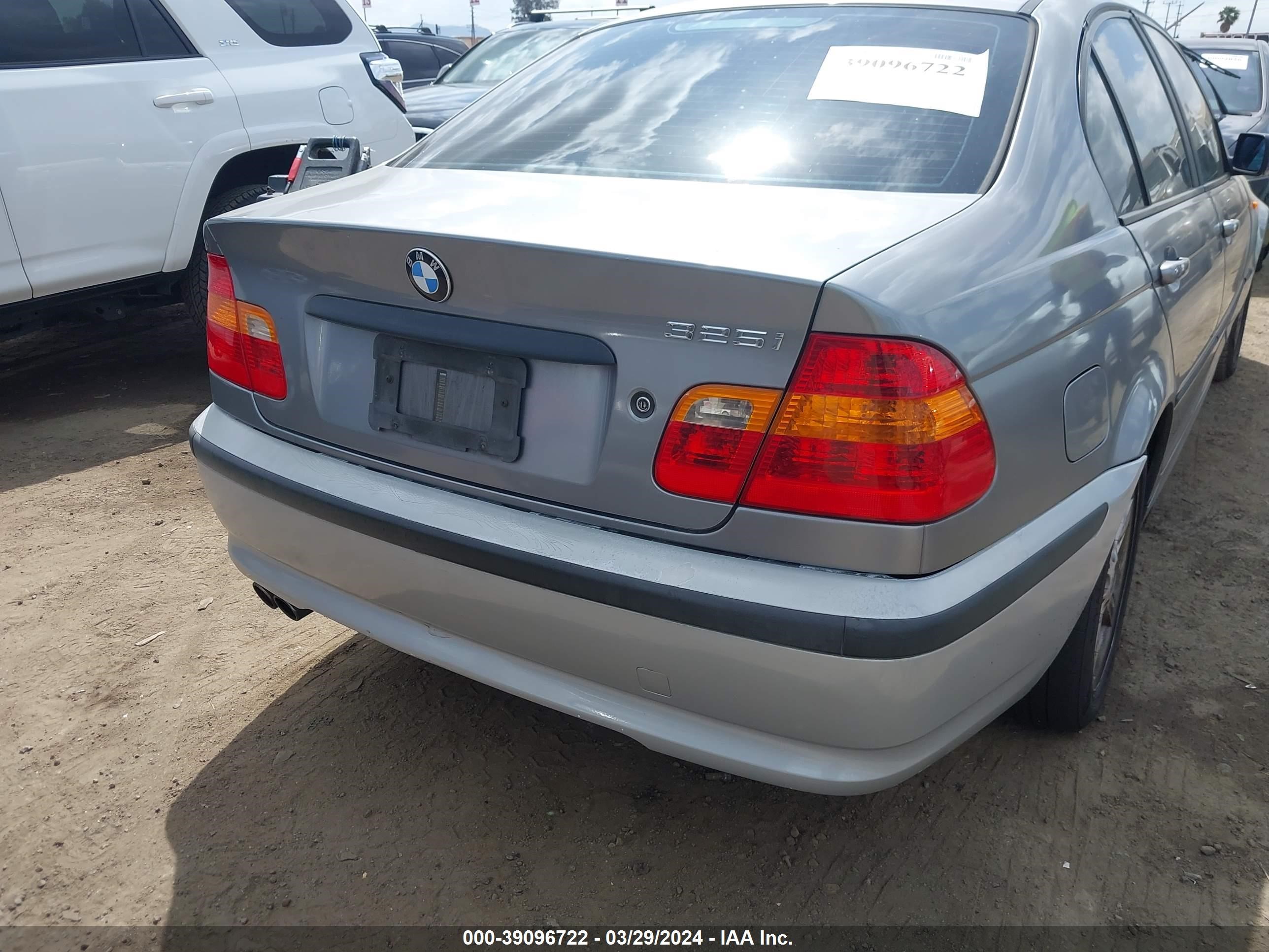 Photo 5 VIN: WBAAZ33493KP79009 - BMW 3ER 