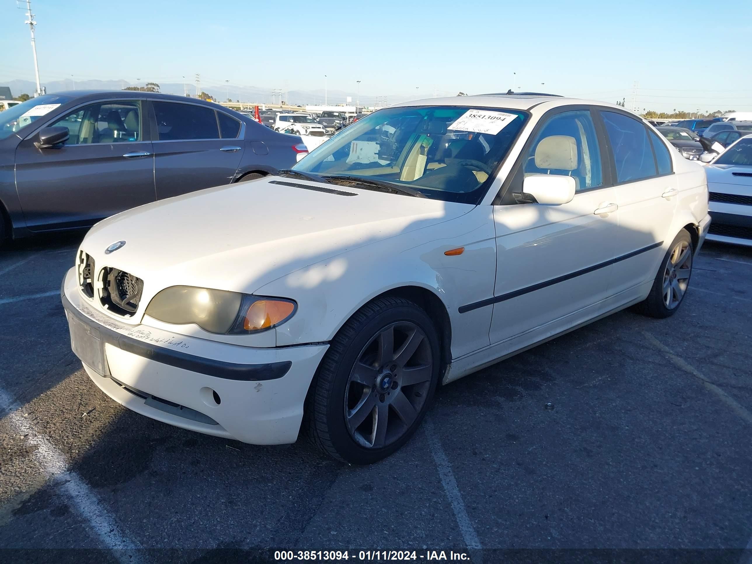 Photo 1 VIN: WBAAZ334X3KP79813 - BMW 3ER 