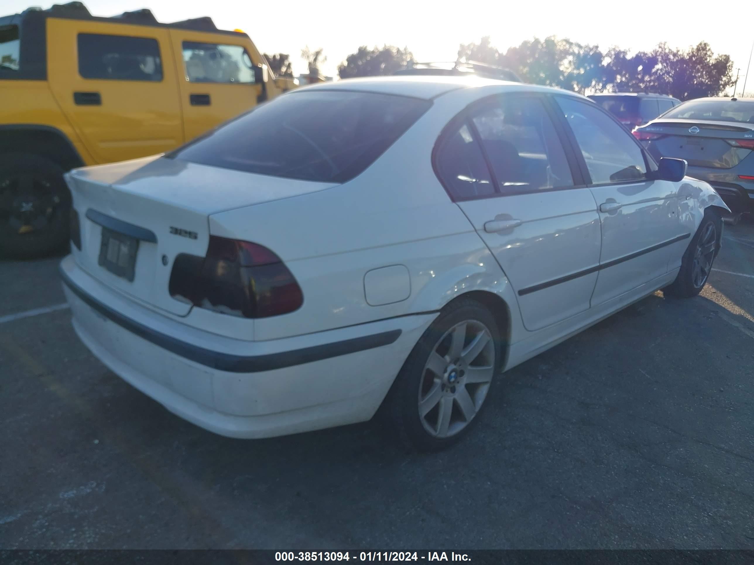 Photo 3 VIN: WBAAZ334X3KP79813 - BMW 3ER 