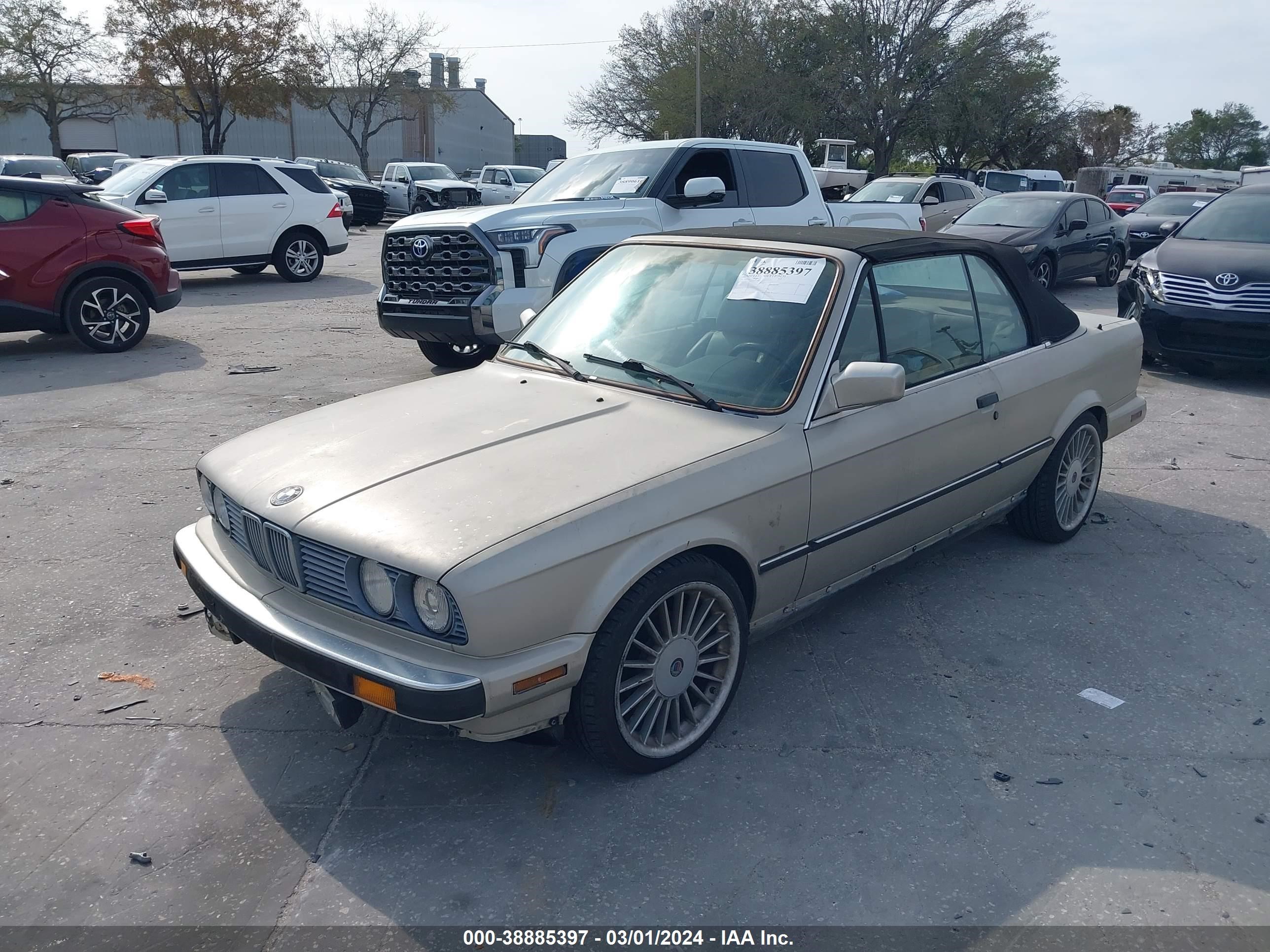 Photo 1 VIN: WBABB1309KEC00076 - BMW 3ER 