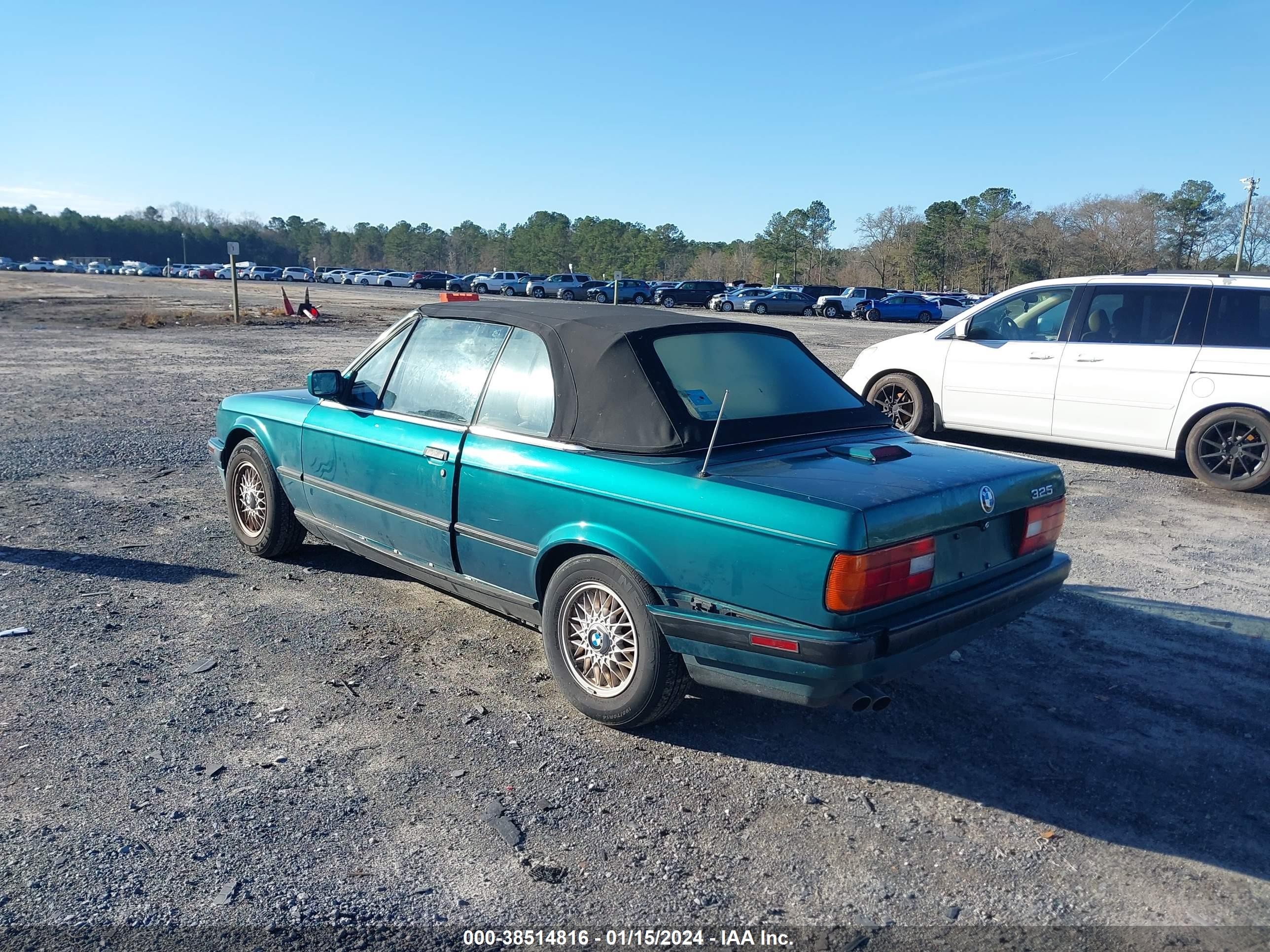 Photo 2 VIN: WBABB131XMEC04939 - BMW 3ER 