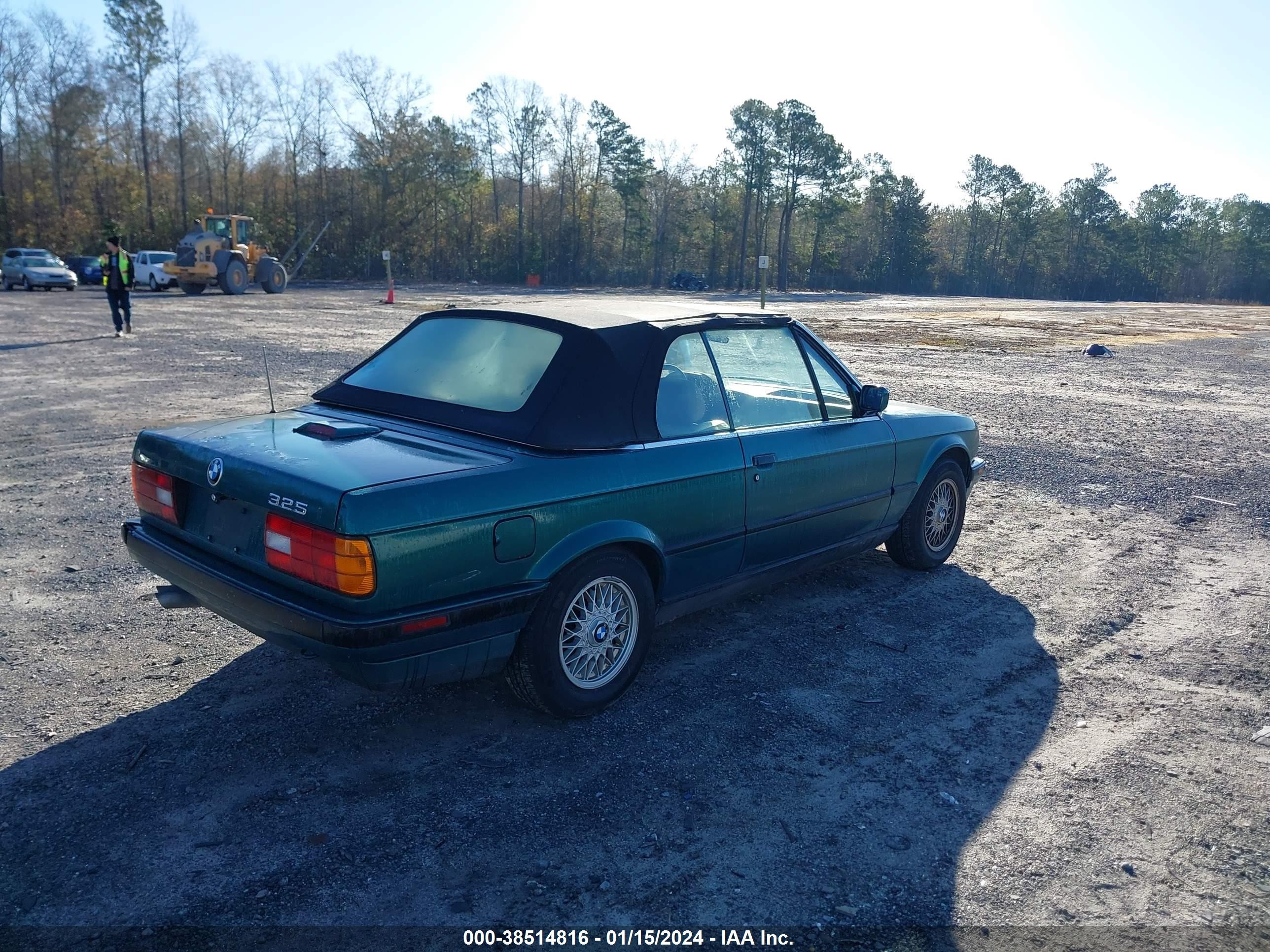 Photo 3 VIN: WBABB131XMEC04939 - BMW 3ER 