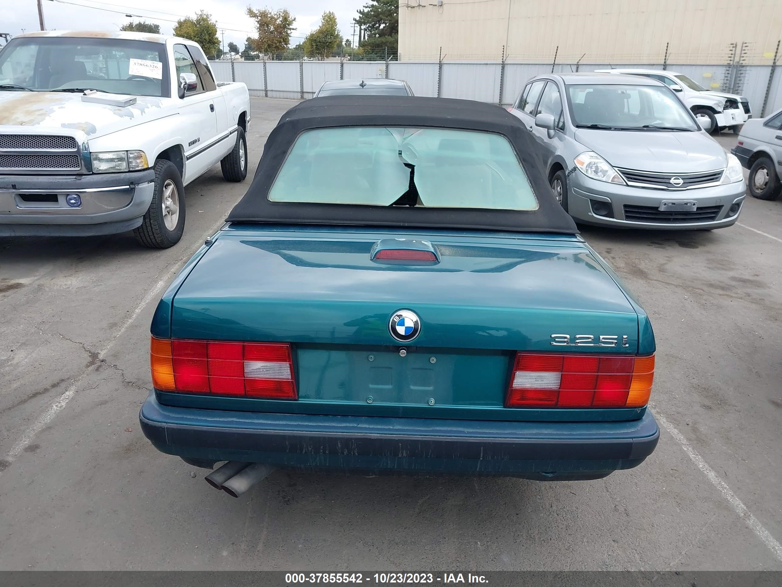 Photo 15 VIN: WBABB2310NEC28111 - BMW 3ER 