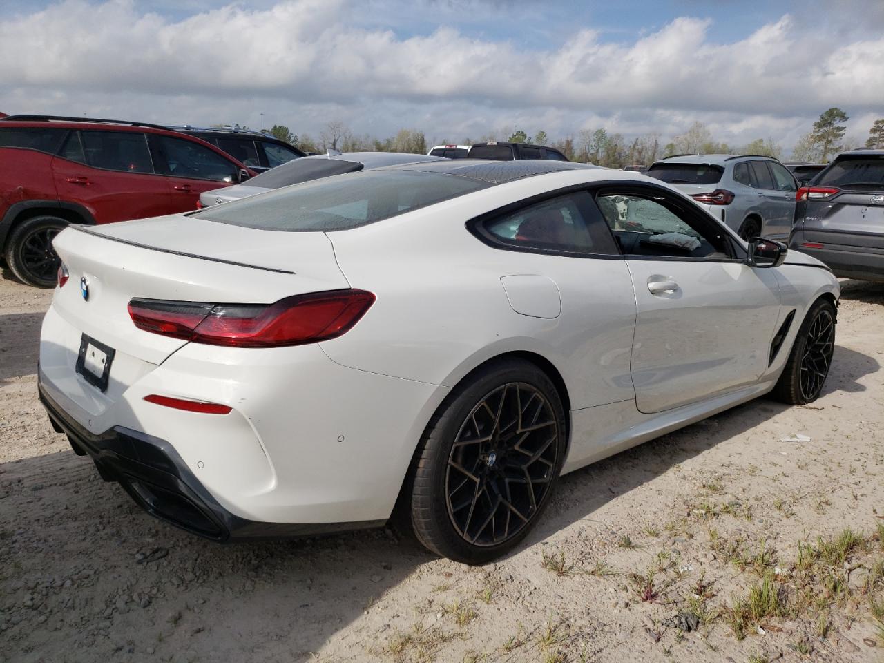 Photo 2 VIN: WBABC4C07NCH77736 - BMW M8 