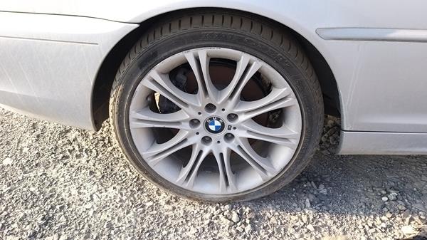 Photo 13 VIN: WBABD51085PK28316 - BMW 330 