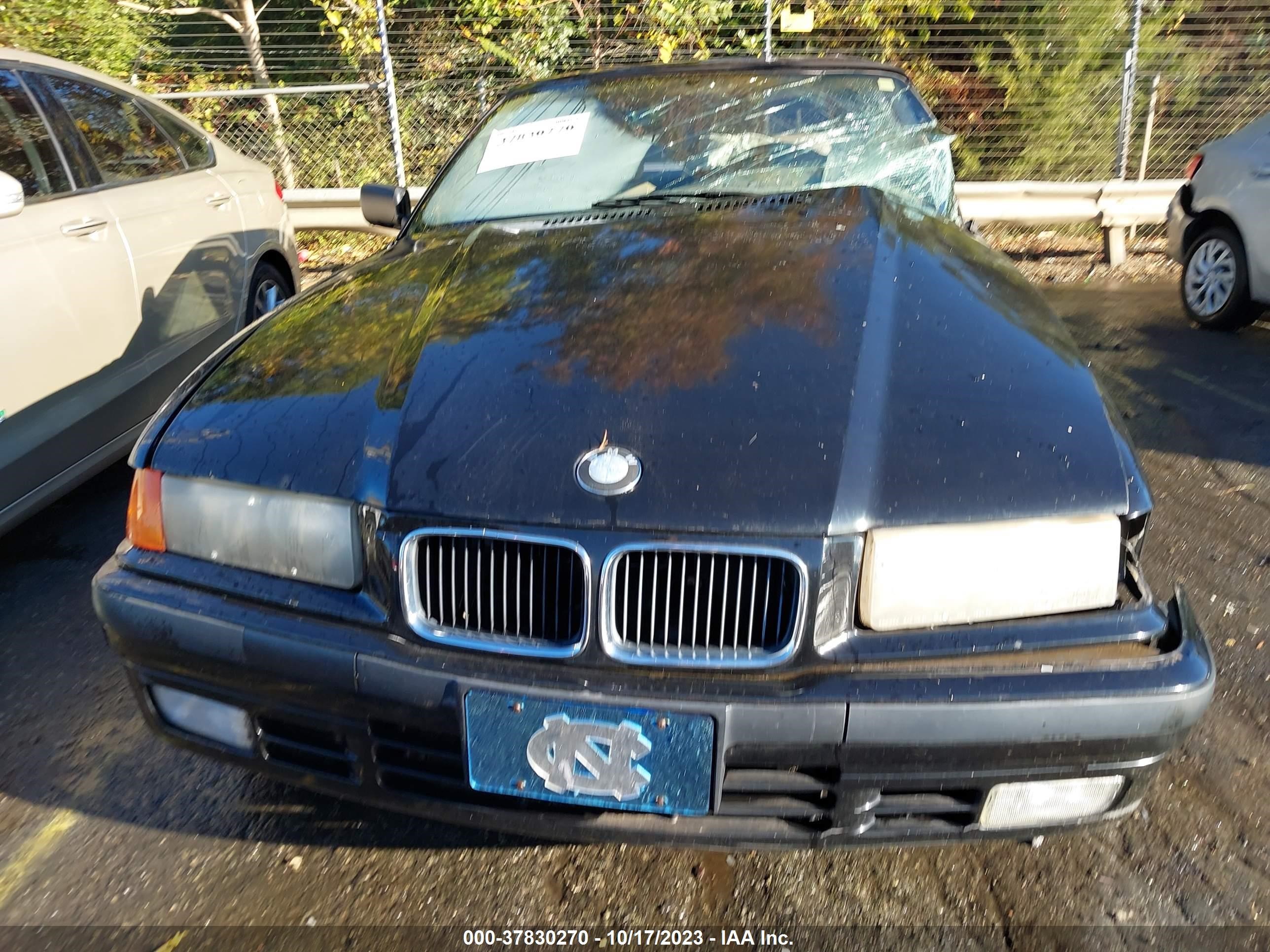 Photo 11 VIN: WBABF4313NEK02082 - BMW 3ER 