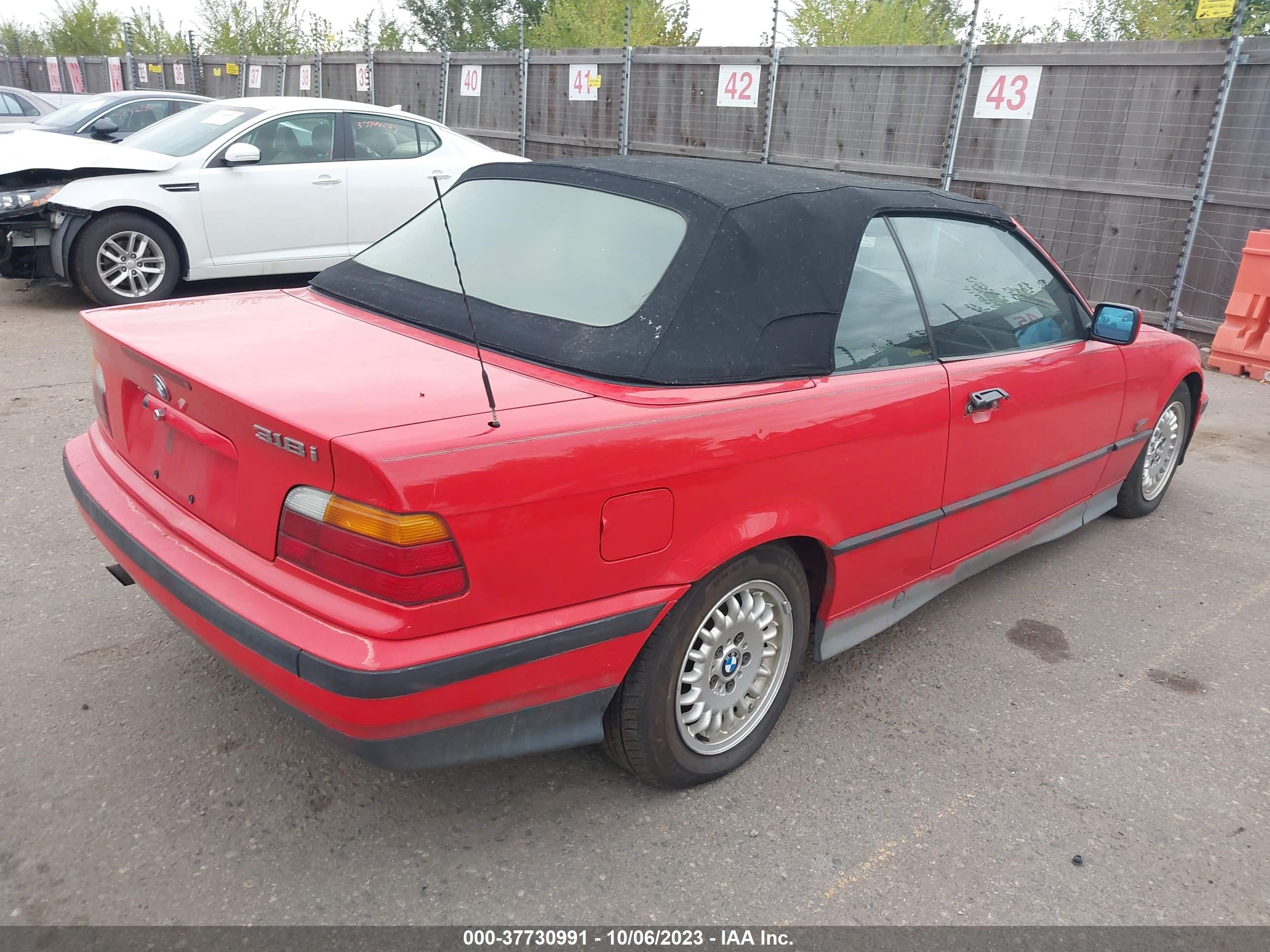 Photo 3 VIN: WBABK5326SEC84799 - BMW 3ER 