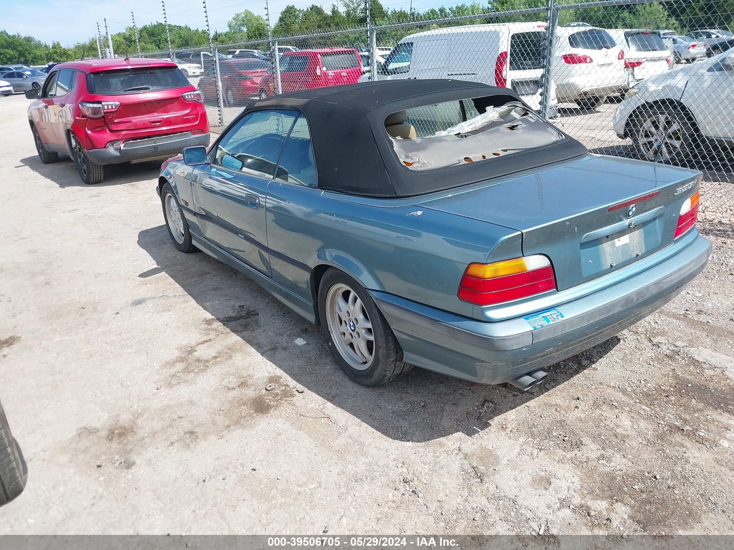 Photo 2 VIN: WBABK7328TET61814 - BMW 3ER 