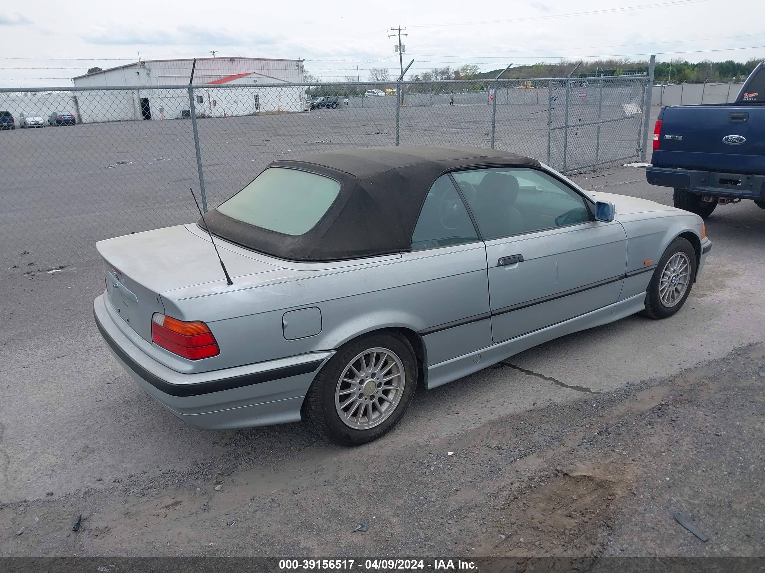 Photo 3 VIN: WBABK8321WEY87941 - BMW 3ER 