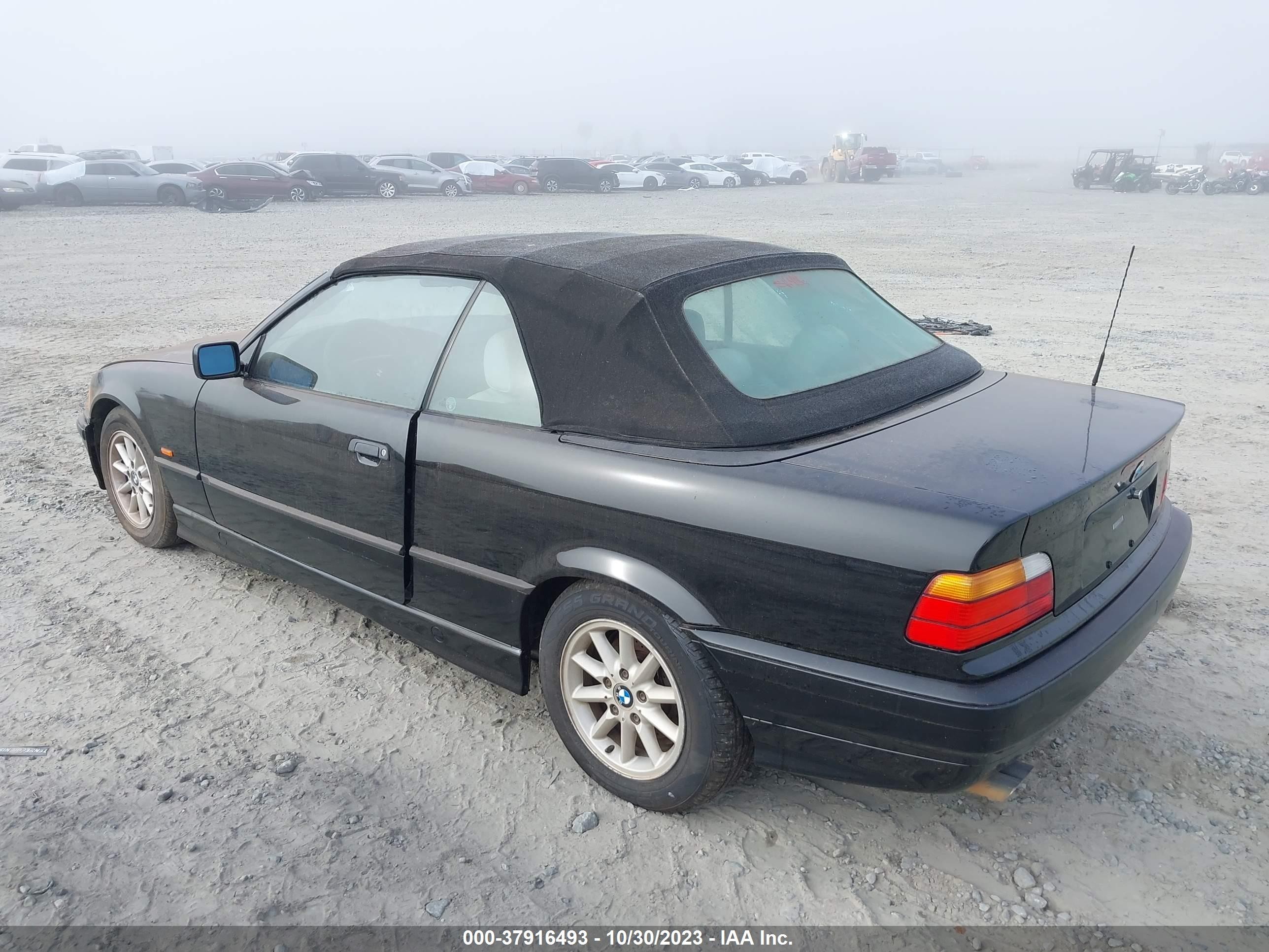 Photo 2 VIN: WBABK8333XEY91564 - BMW 3ER 