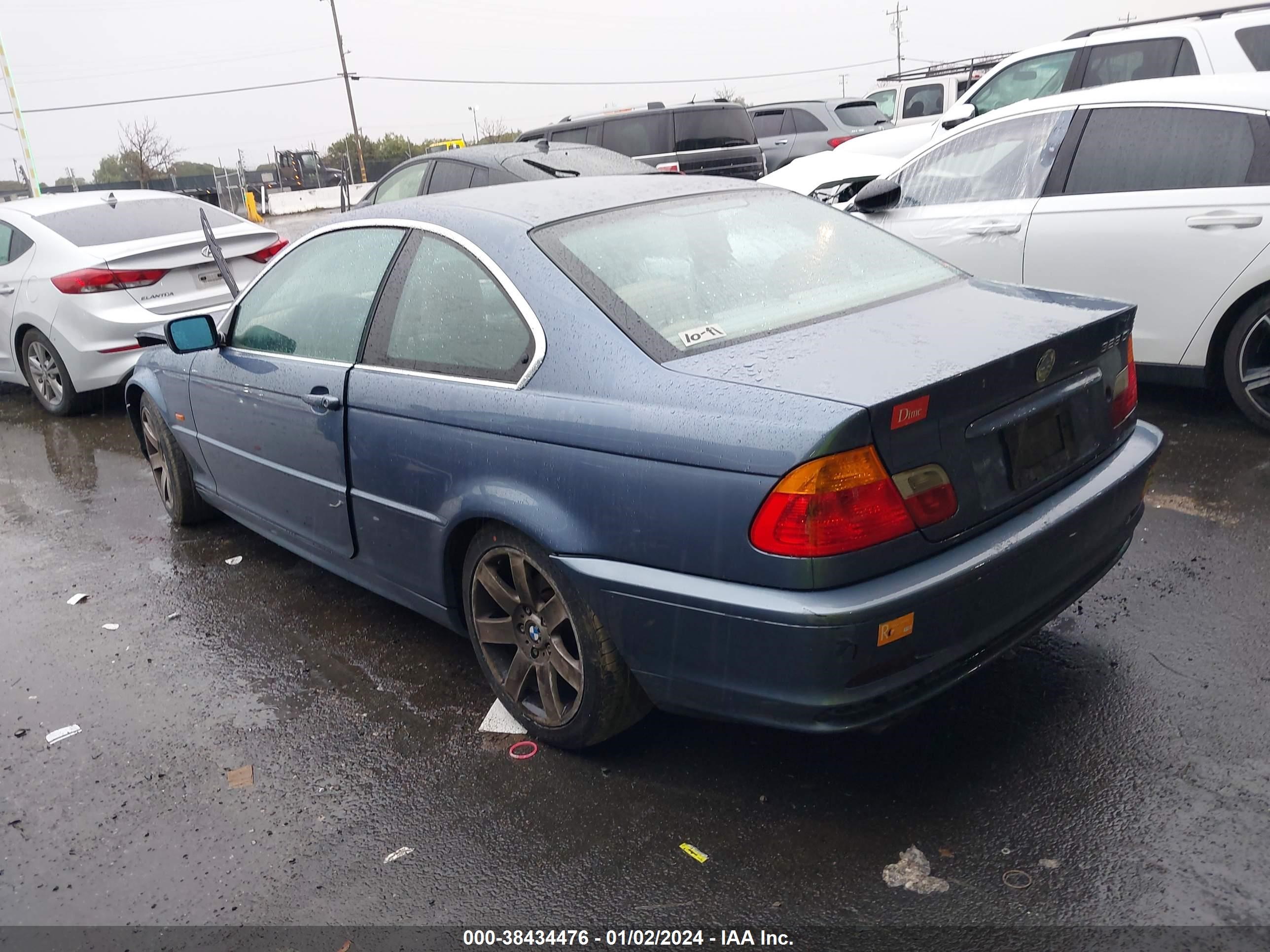 Photo 2 VIN: WBABM3344YJN88114 - BMW 3ER 