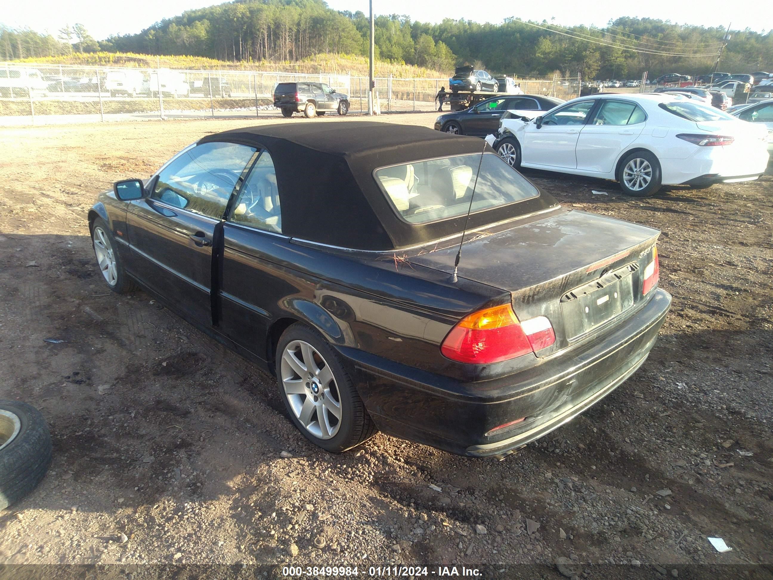 Photo 2 VIN: WBABS33401JY50304 - BMW 3ER 