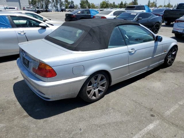 Photo 2 VIN: WBABS33401JY51274 - BMW 325 CI 