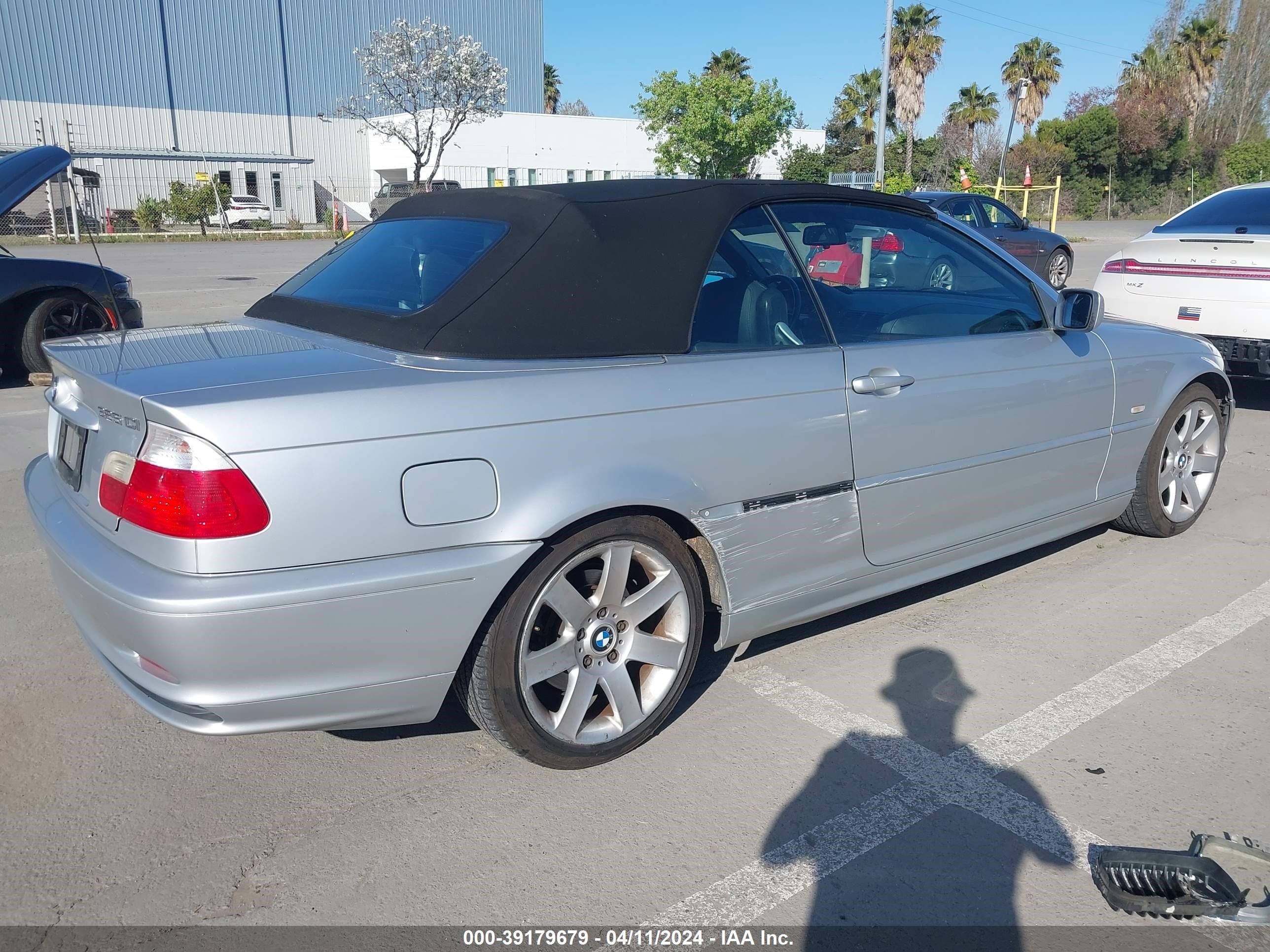 Photo 3 VIN: WBABS33433PG89787 - BMW 3ER 