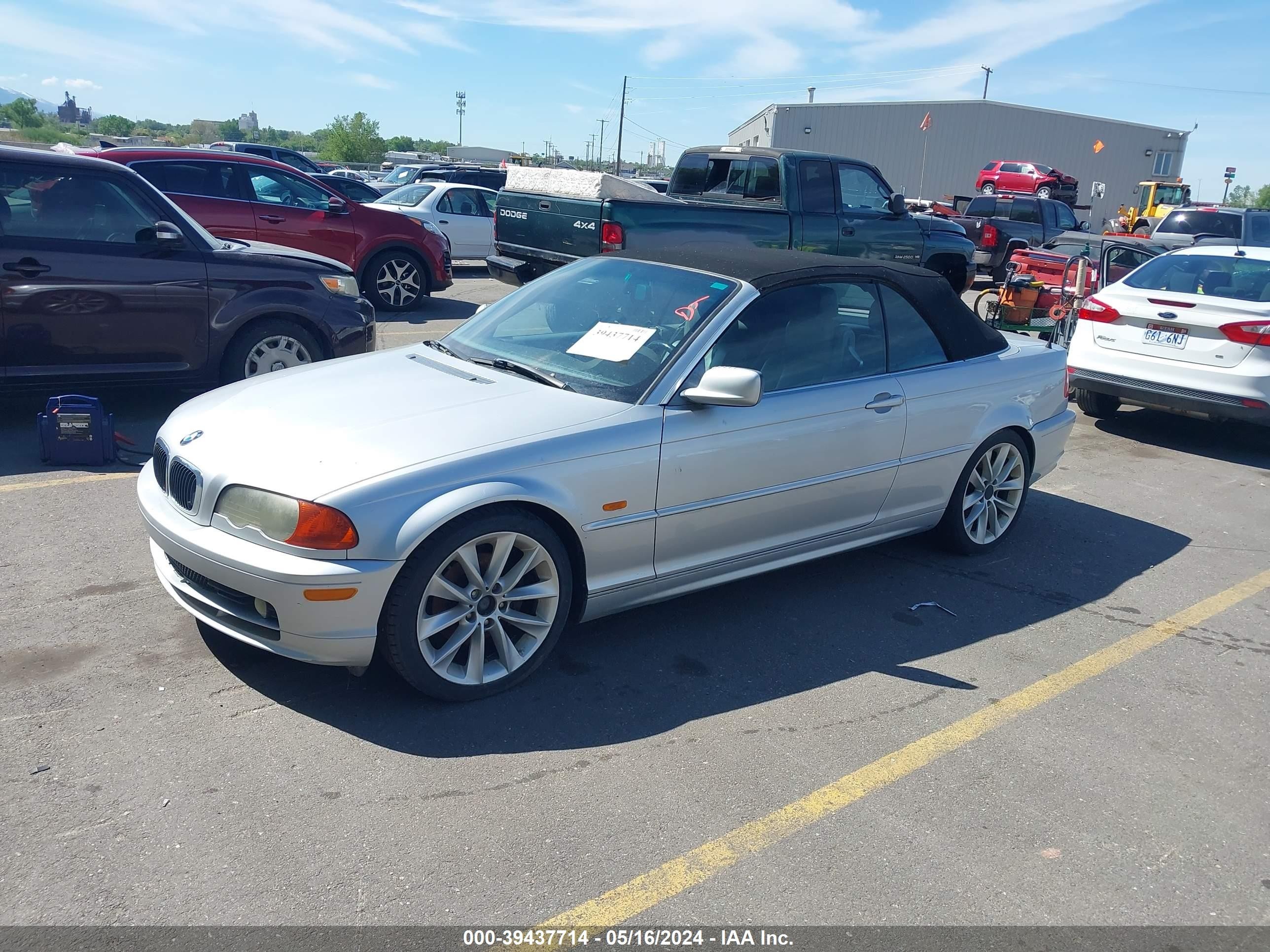 Photo 1 VIN: WBABS33451JY58110 - BMW 3ER 