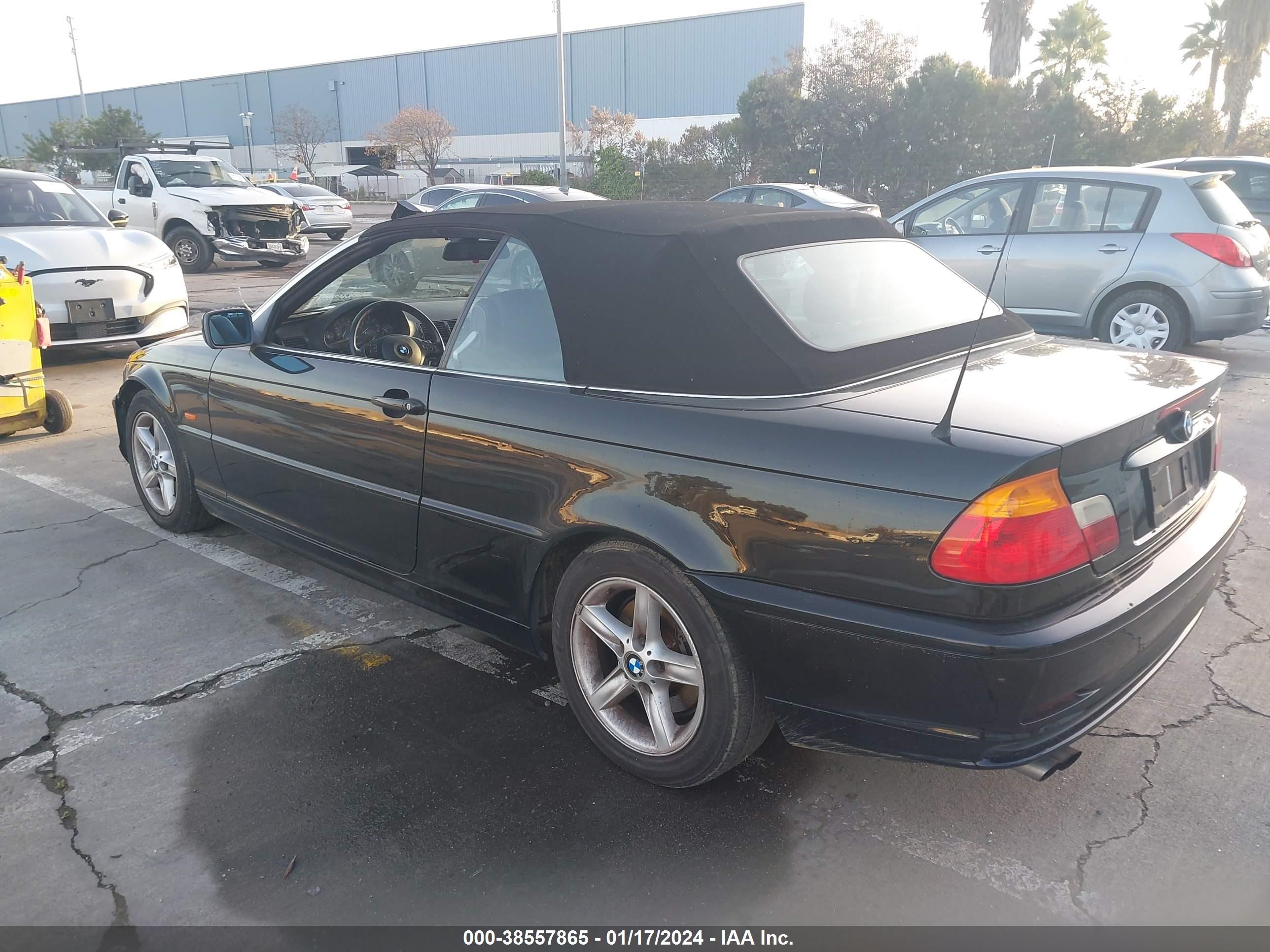 Photo 2 VIN: WBABS33453PG90391 - BMW 3ER 