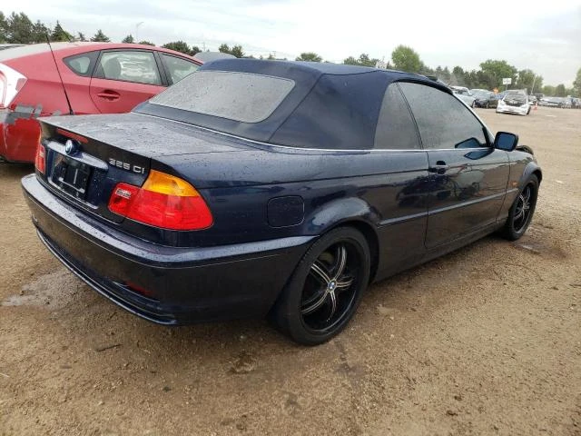 Photo 2 VIN: WBABS334X1JY55591 - BMW 325 CI 