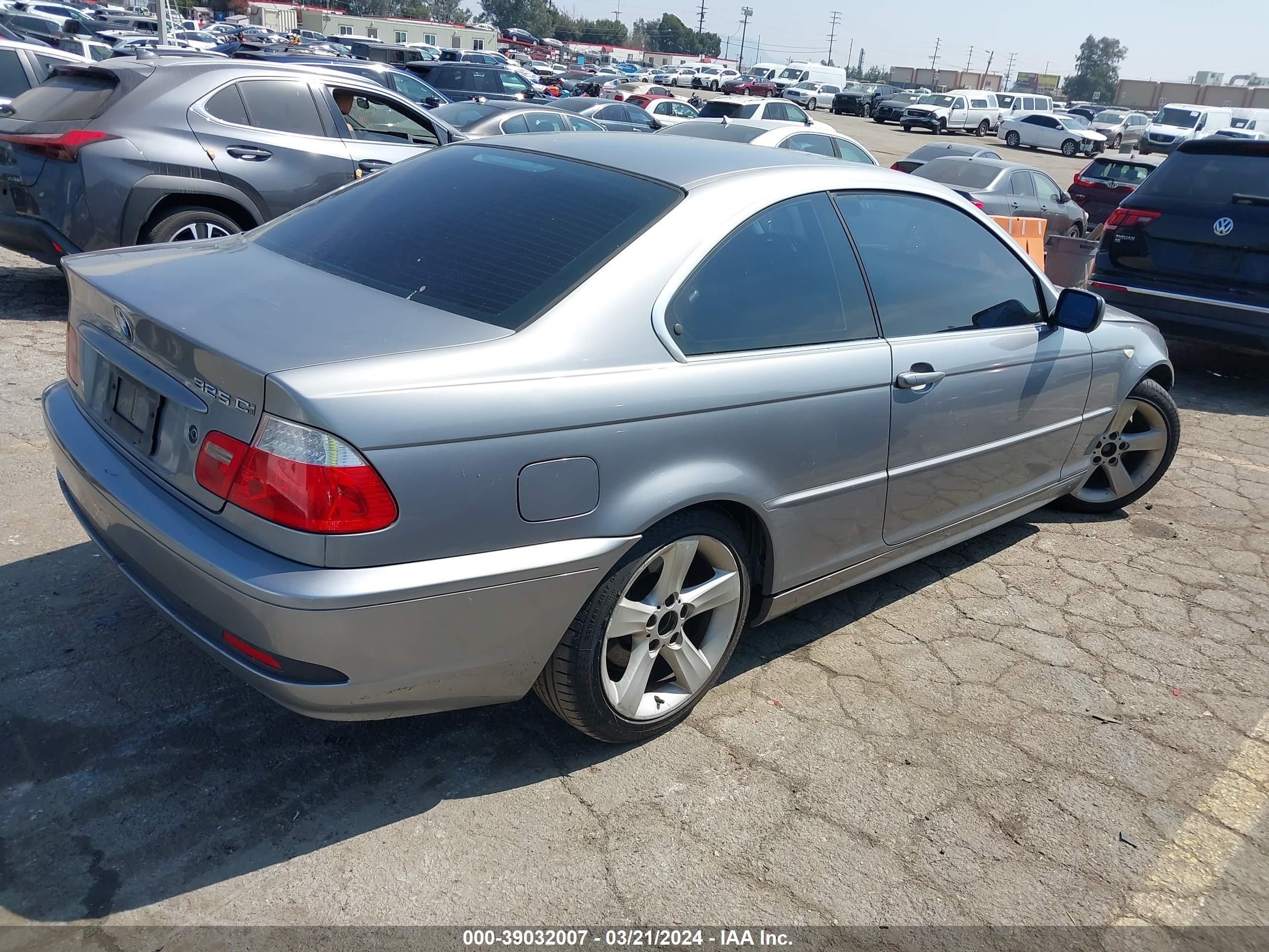 Photo 3 VIN: WBABV13434JT21817 - BMW 3ER 