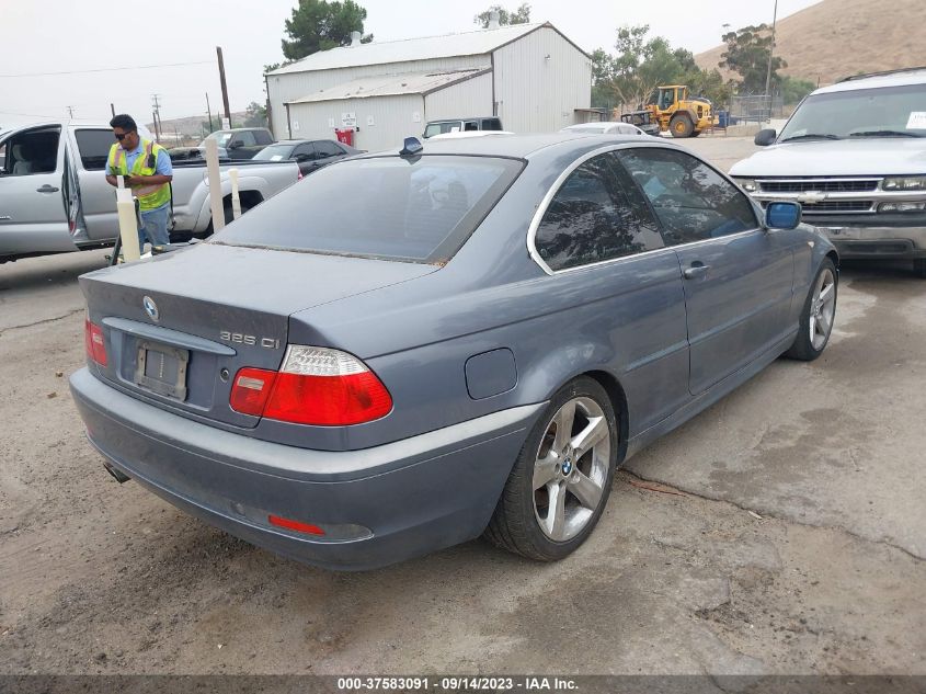 Photo 3 VIN: WBABV13484JT21702 - BMW 3ER 