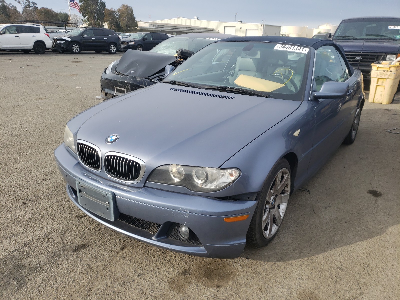 Photo 1 VIN: WBABW33445PL38603 - BMW 325 CI 