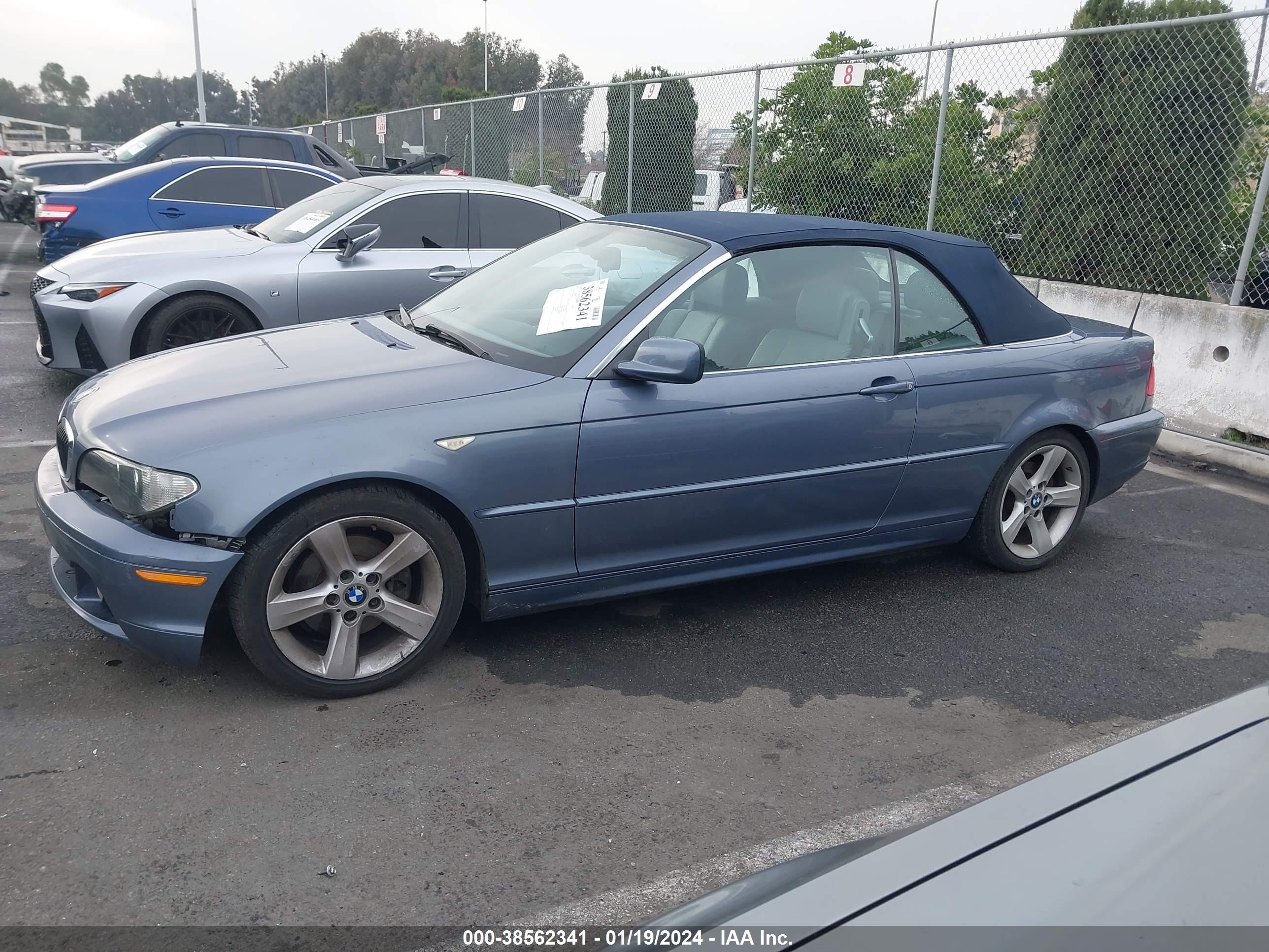 Photo 13 VIN: WBABW33454PL32517 - BMW 3ER 