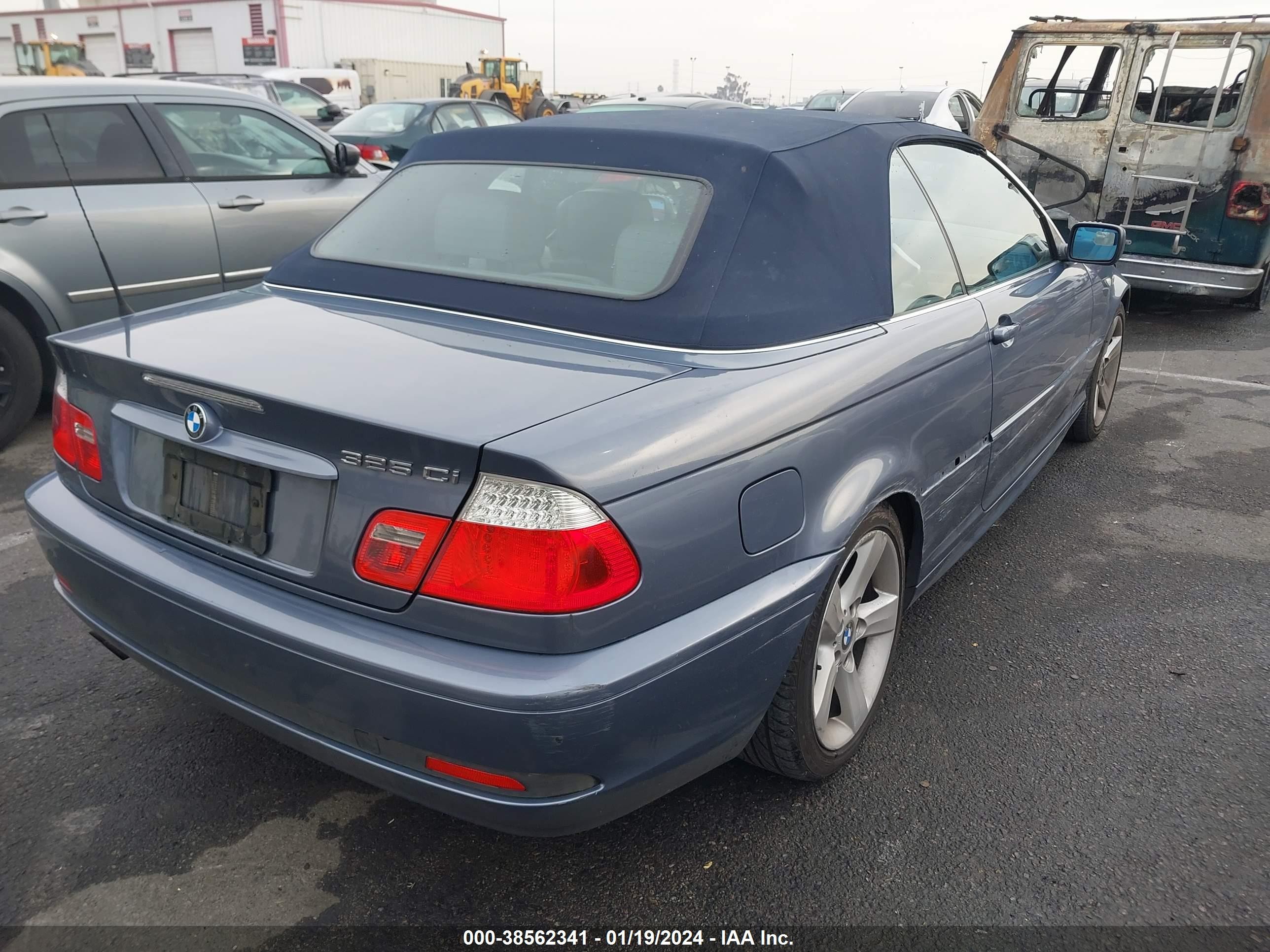 Photo 3 VIN: WBABW33454PL32517 - BMW 3ER 