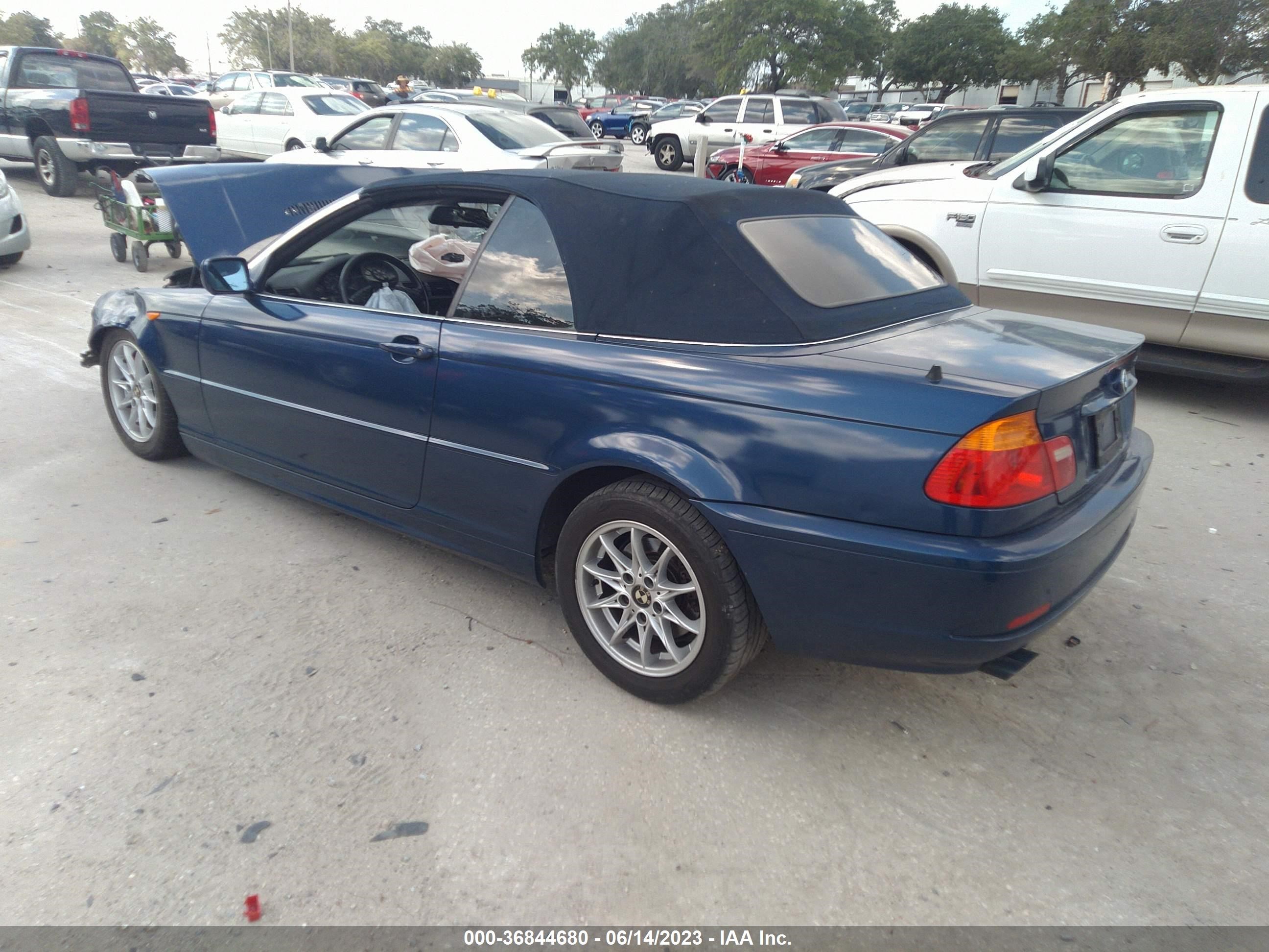 Photo 2 VIN: WBABW33474PG97820 - BMW 3ER 