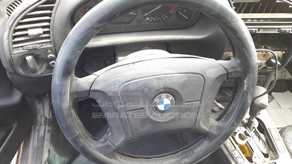 Photo 12 VIN: WBACB41070FE72920 - BMW 325I 