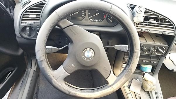 Photo 13 VIN: WBACB41080FE59755 - BMW 325 