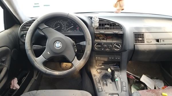 Photo 4 VIN: WBACB41080FE59755 - BMW 325 