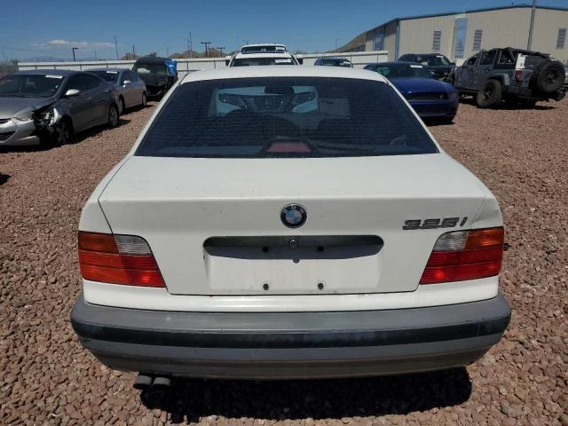 Photo 5 VIN: WBACB4319NFF94627 - BMW 325 I AUTO 