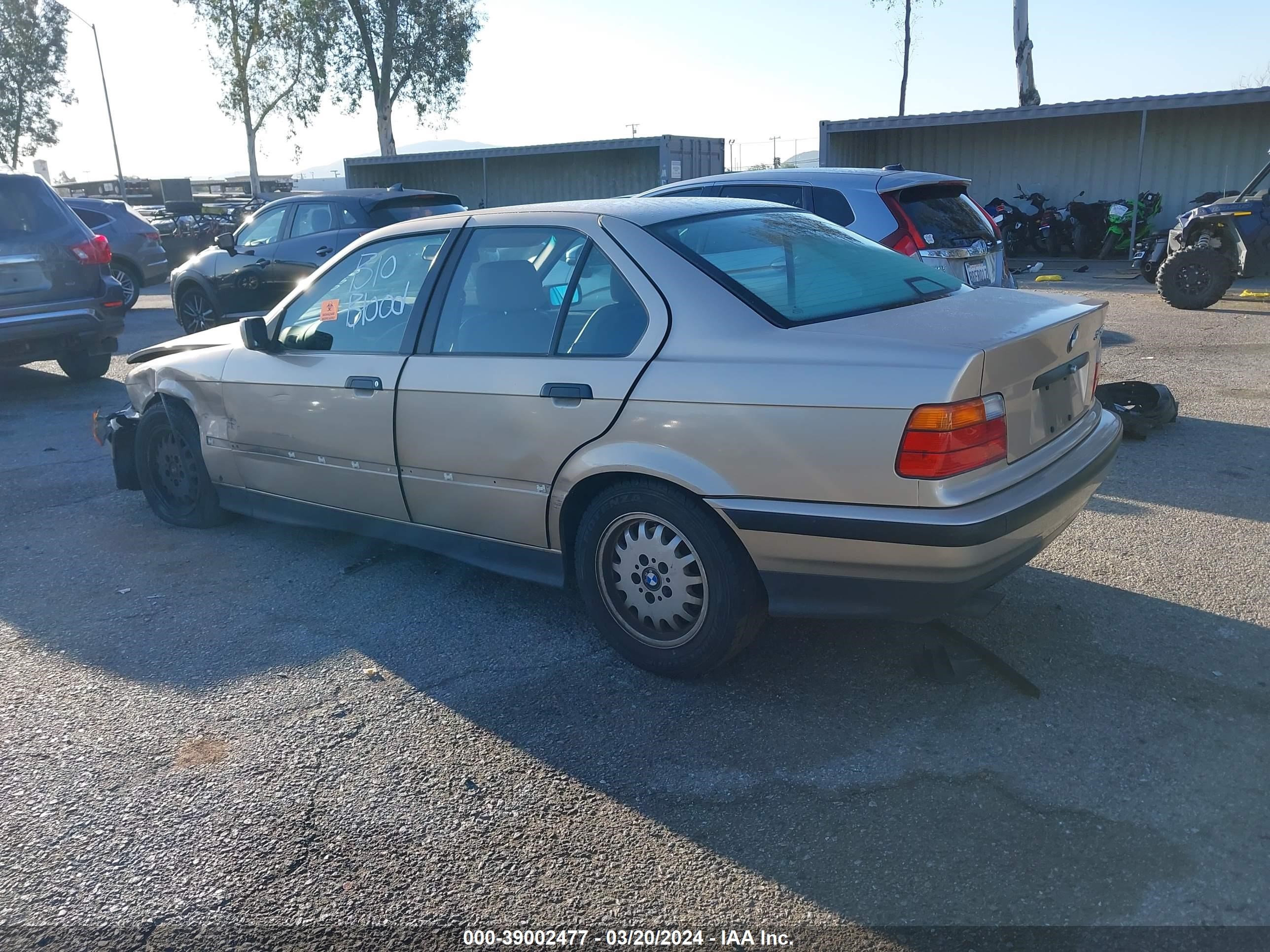 Photo 2 VIN: WBACB4319PFL11059 - BMW 3ER 