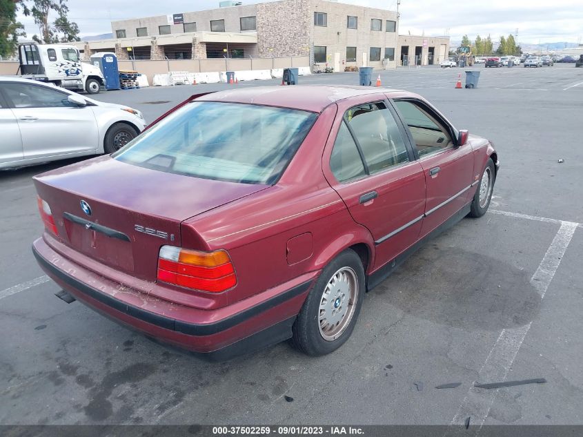 Photo 3 VIN: WBACB4320RFM03110 - BMW 3ER 