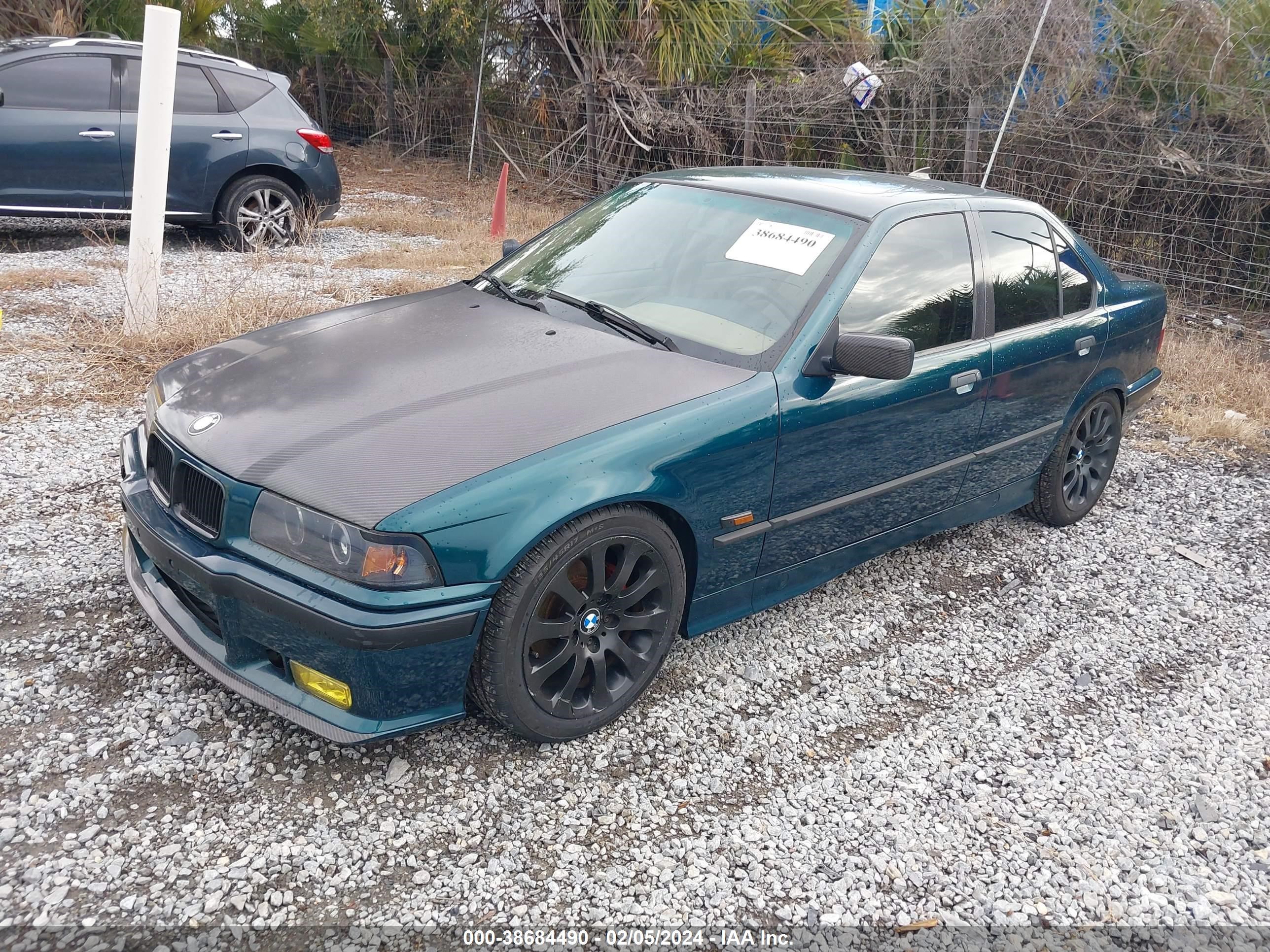 Photo 1 VIN: WBACB4327SFM20489 - BMW 3ER 