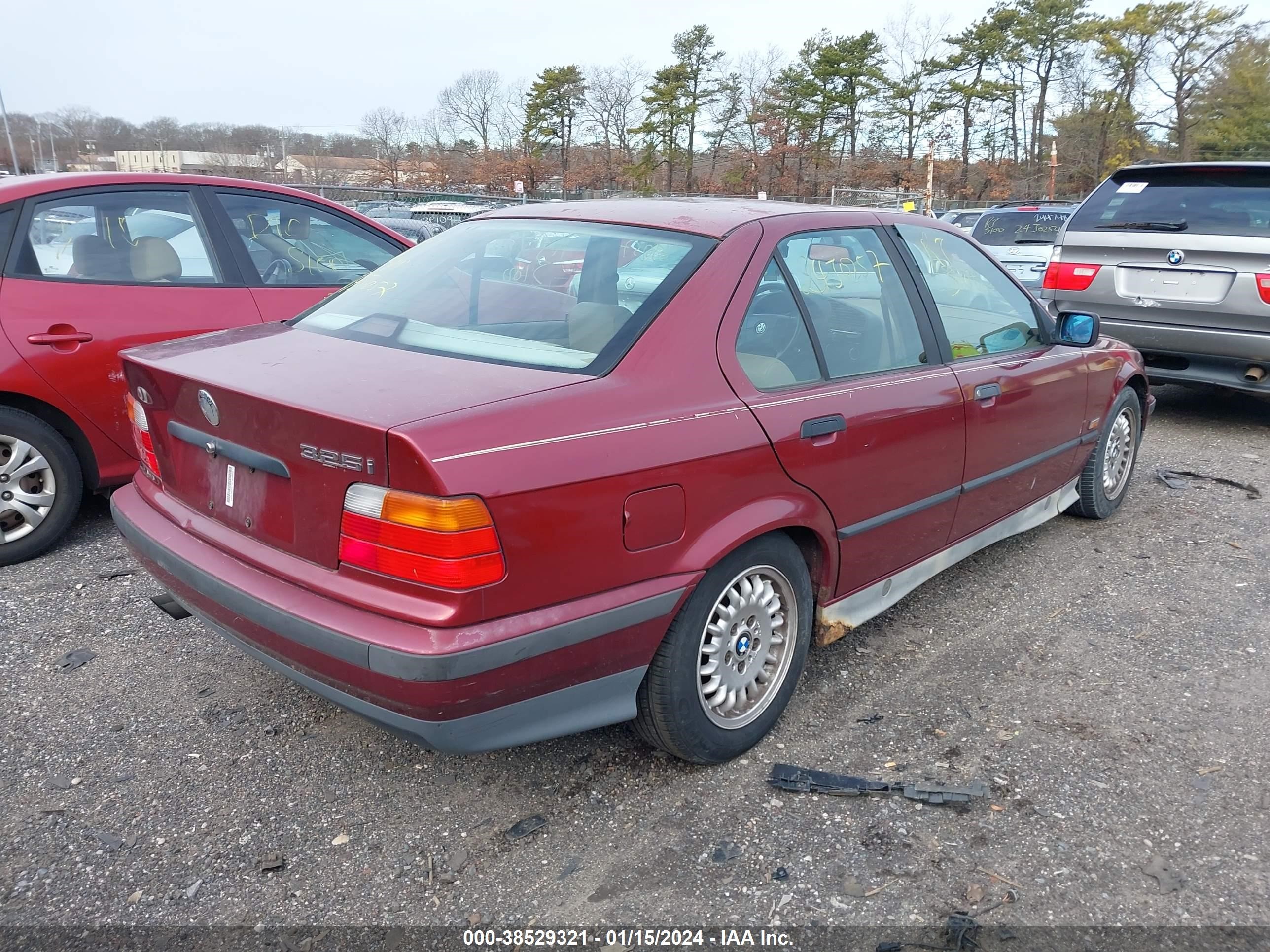 Photo 3 VIN: WBACB4327SFM24803 - BMW 3ER 