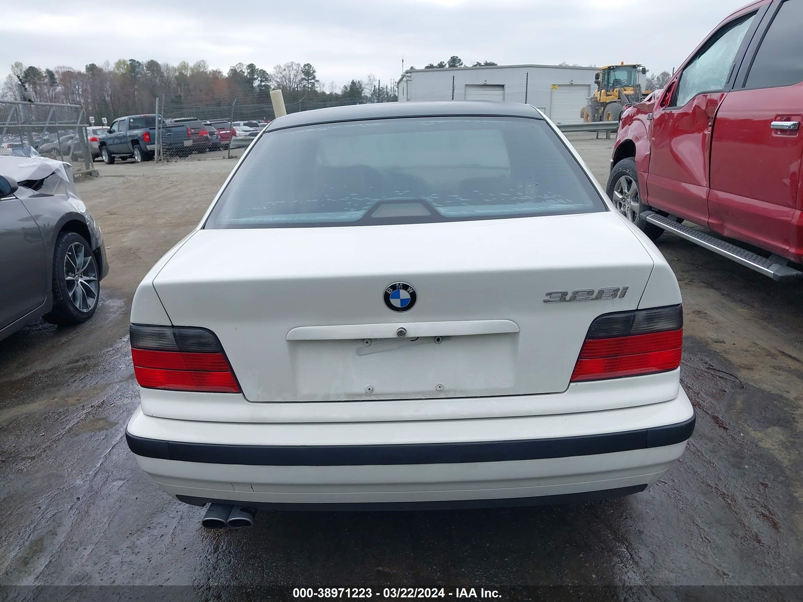 Photo 15 VIN: WBACD4321VAV46150 - BMW 3ER 