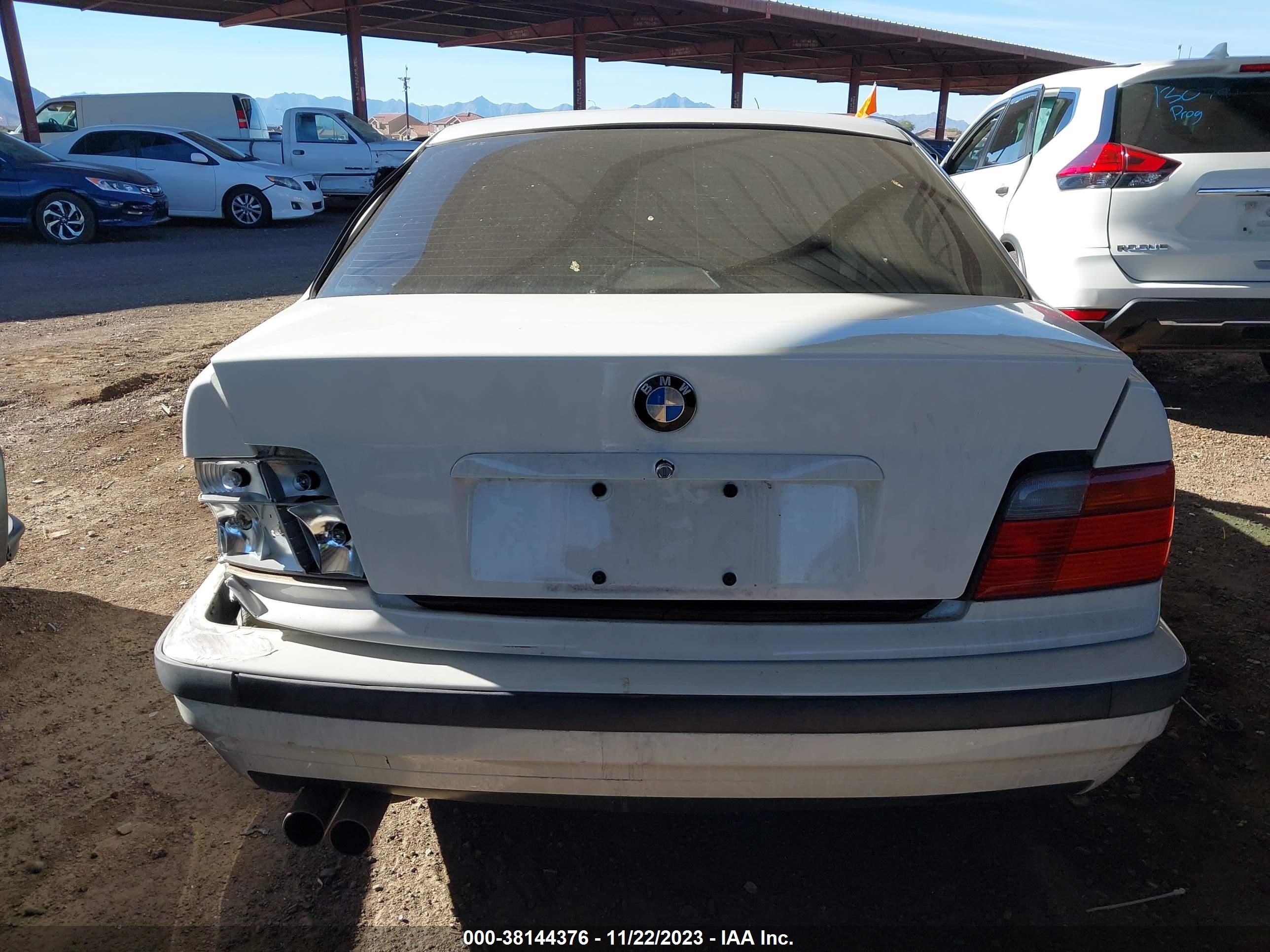 Photo 15 VIN: WBACD4322TAV38426 - BMW 3ER 