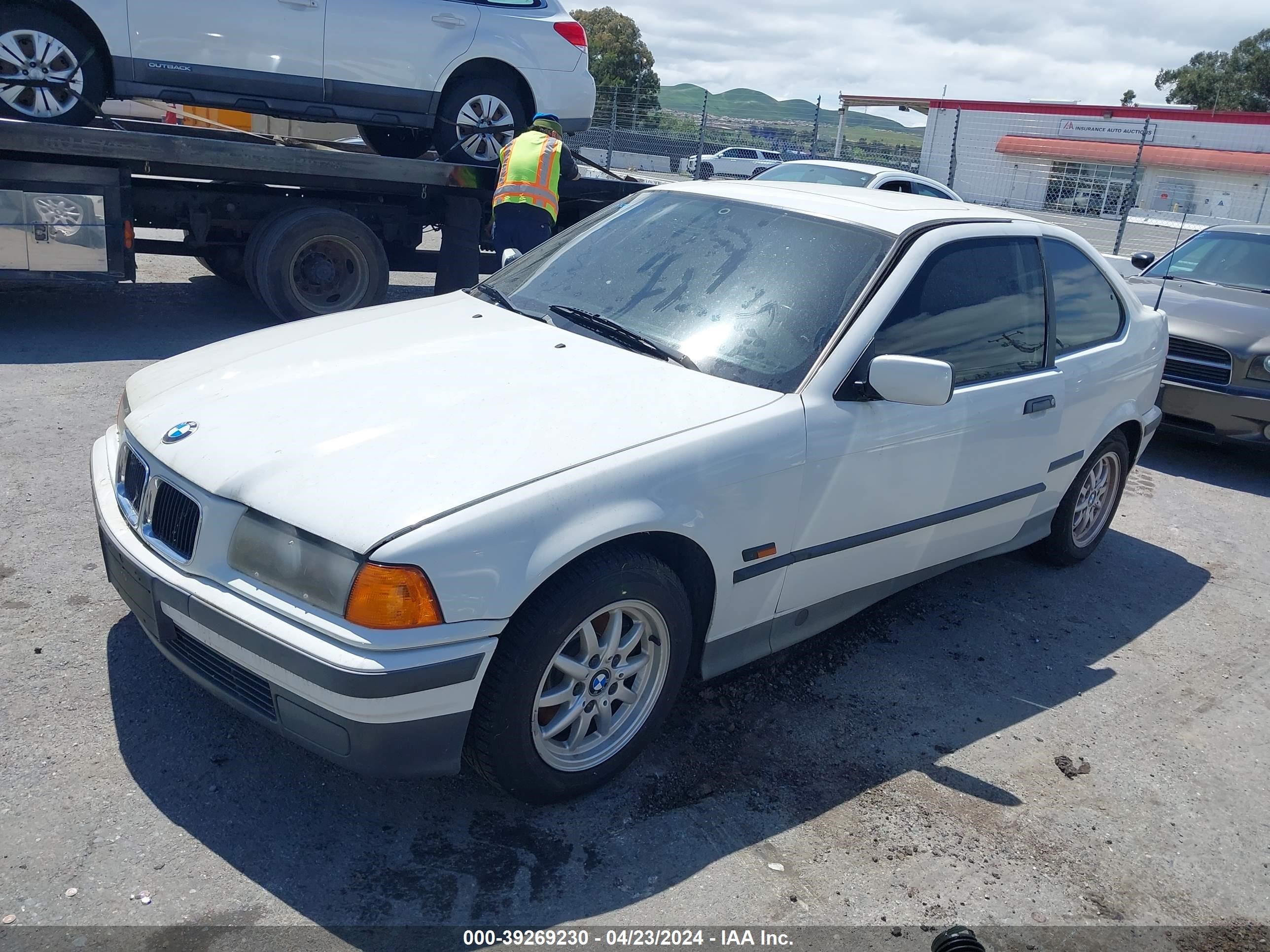 Photo 1 VIN: WBACG6325SAM70334 - BMW 3ER 