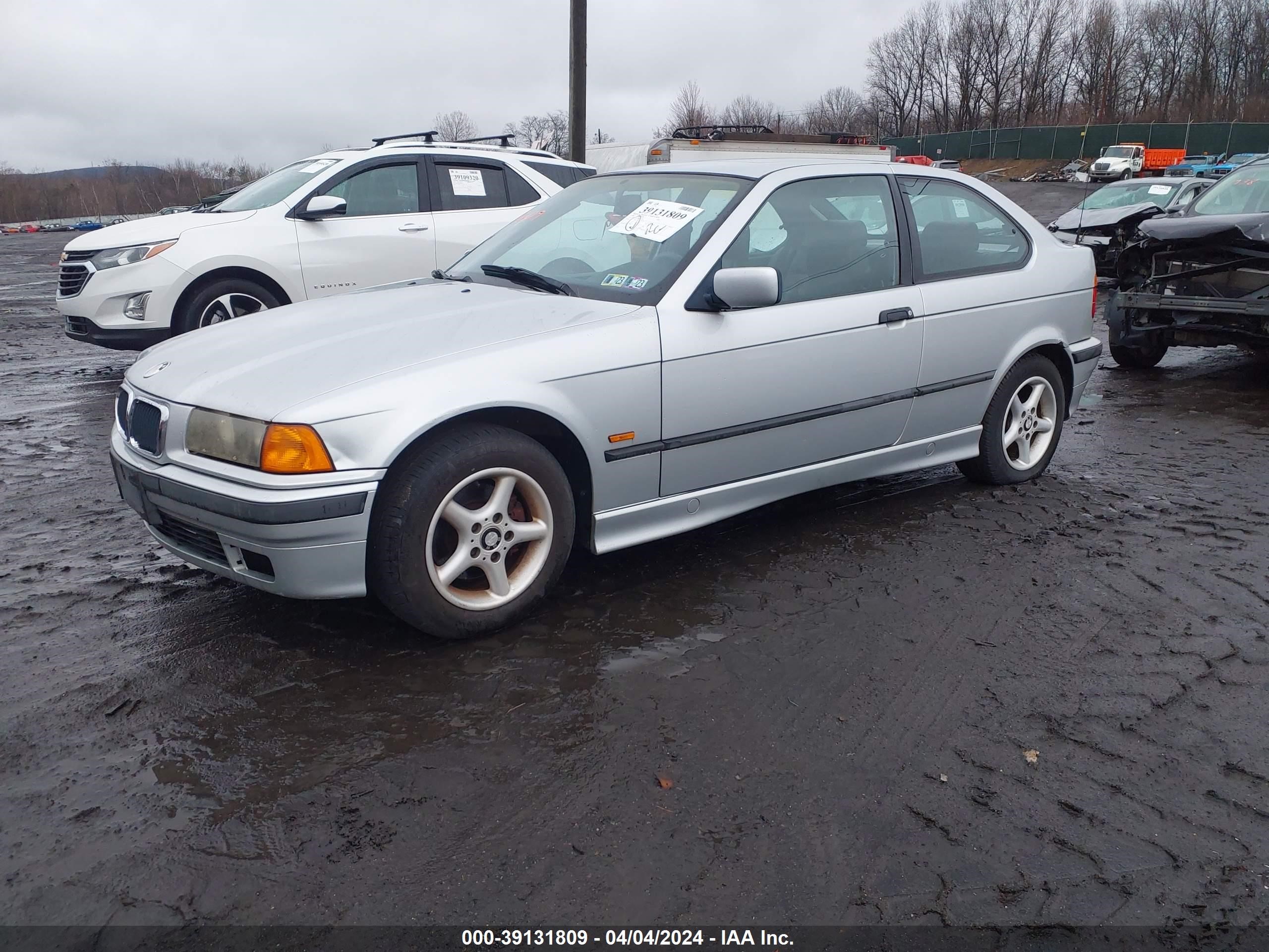 Photo 1 VIN: WBACG8323WKC84225 - BMW 3ER 