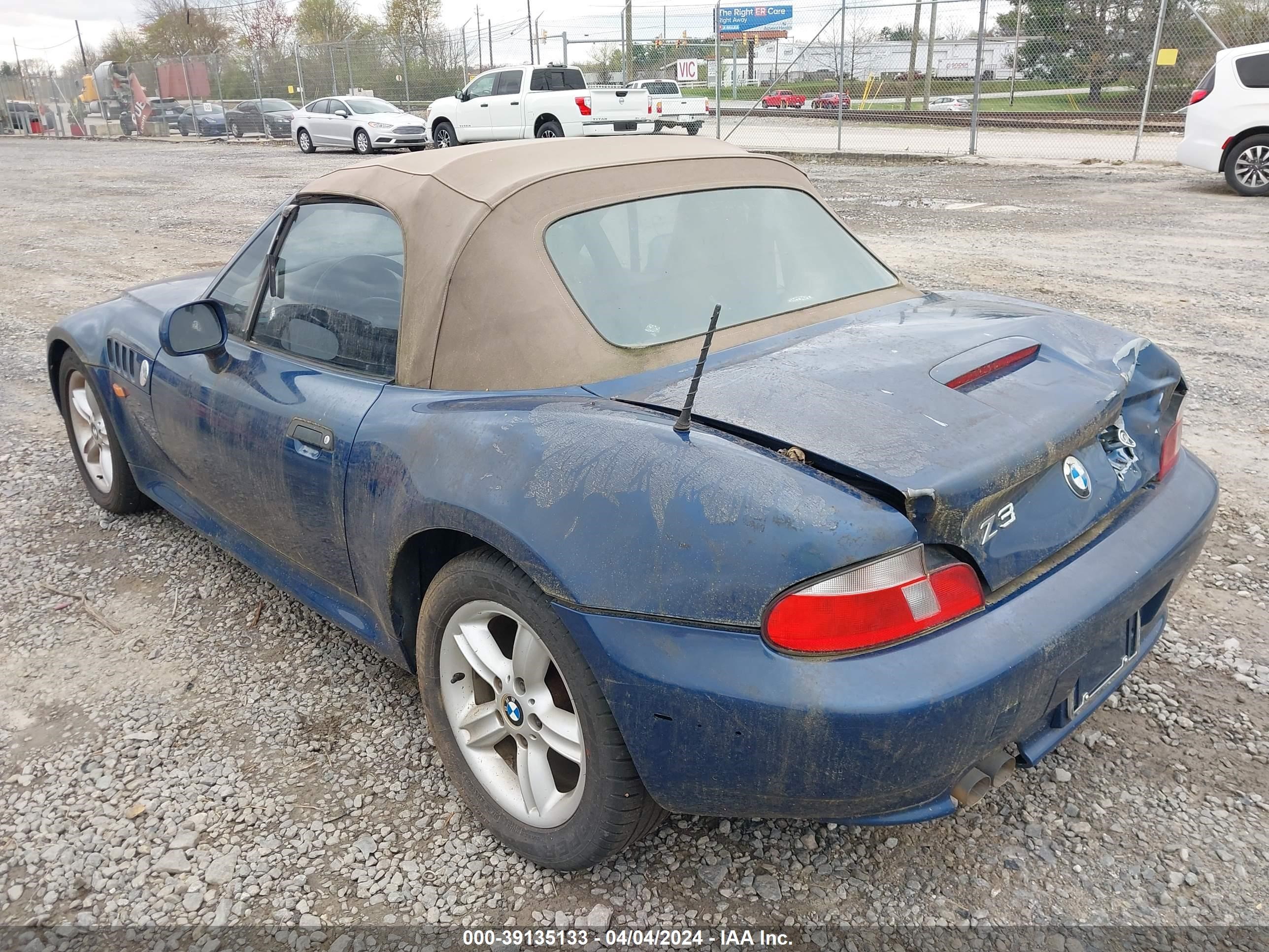 Photo 2 VIN: WBACH9345YLF89565 - BMW Z3 