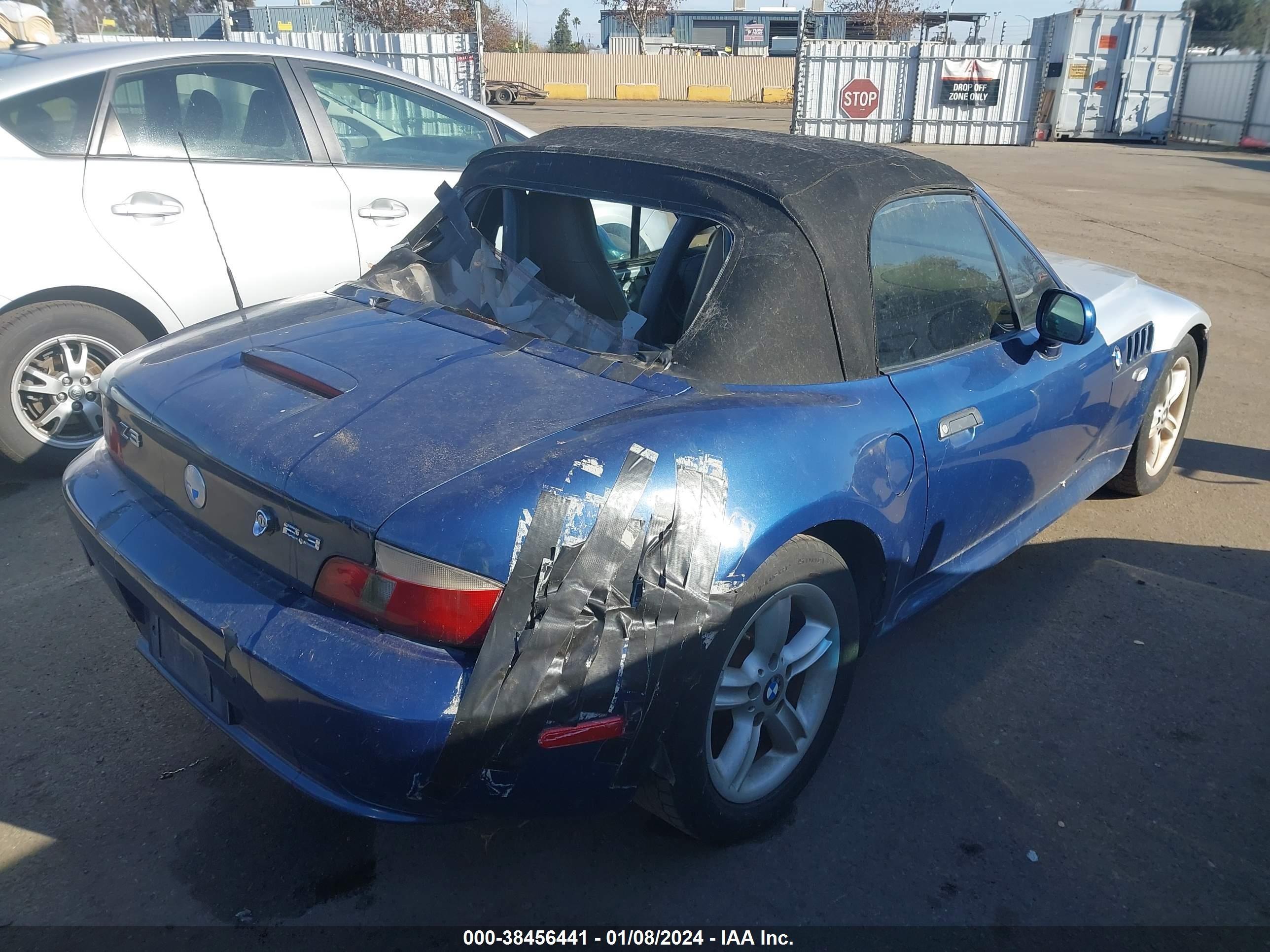 Photo 3 VIN: WBACH9346YLF91261 - BMW Z3 