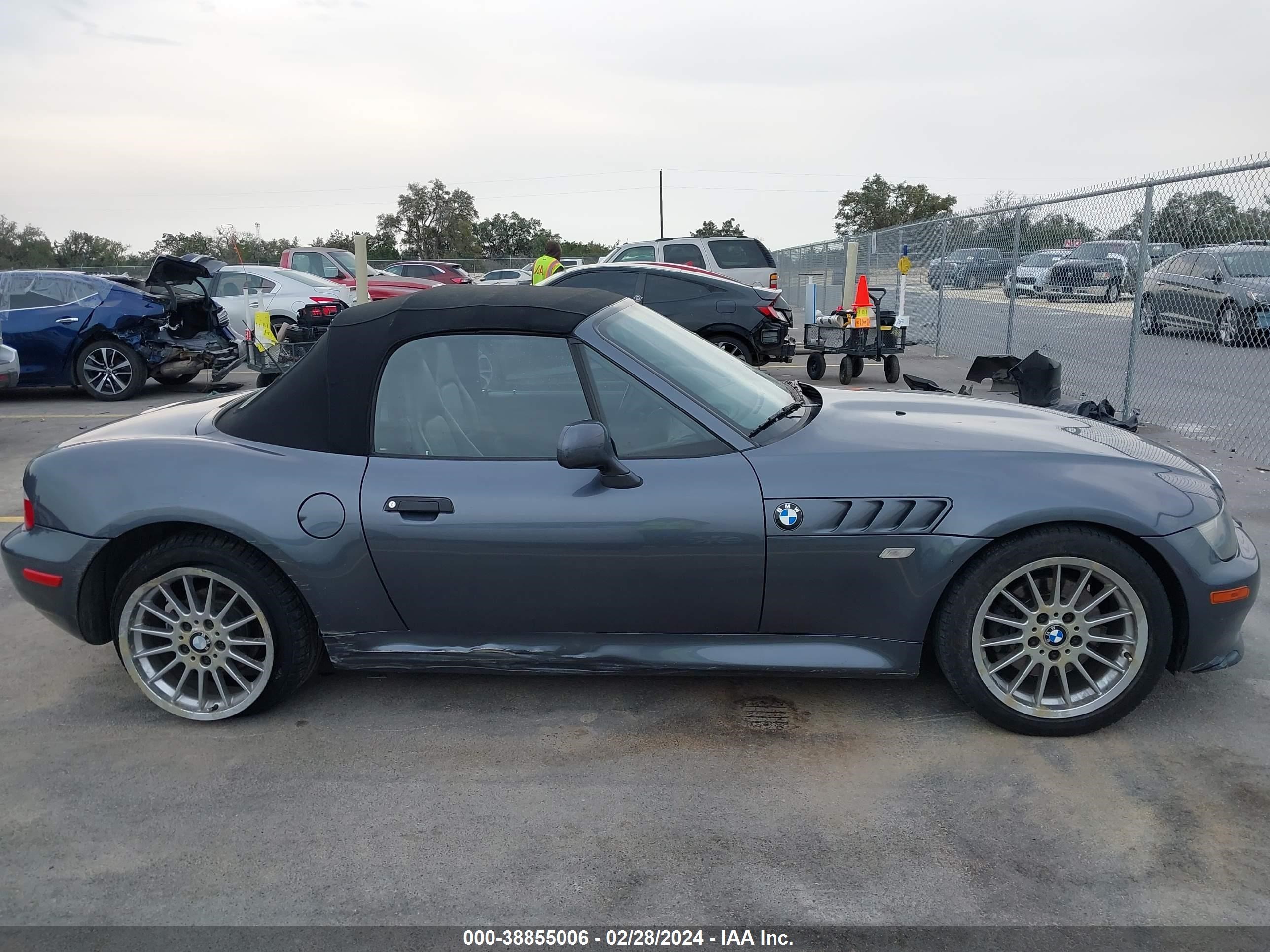 Photo 12 VIN: WBACN53421LL46560 - BMW Z3 