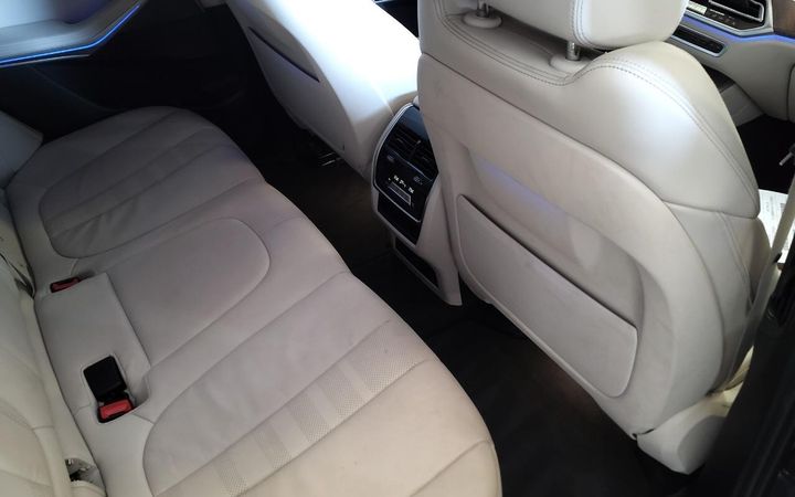 Photo 24 VIN: WBACV010009B86115 - BMW X5 