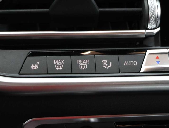 Photo 18 VIN: WBACV61070LJ83988 - BMW X5 18 