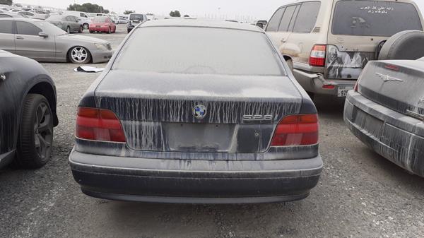 Photo 5 VIN: WBADD61050BR18691 - BMW 528 