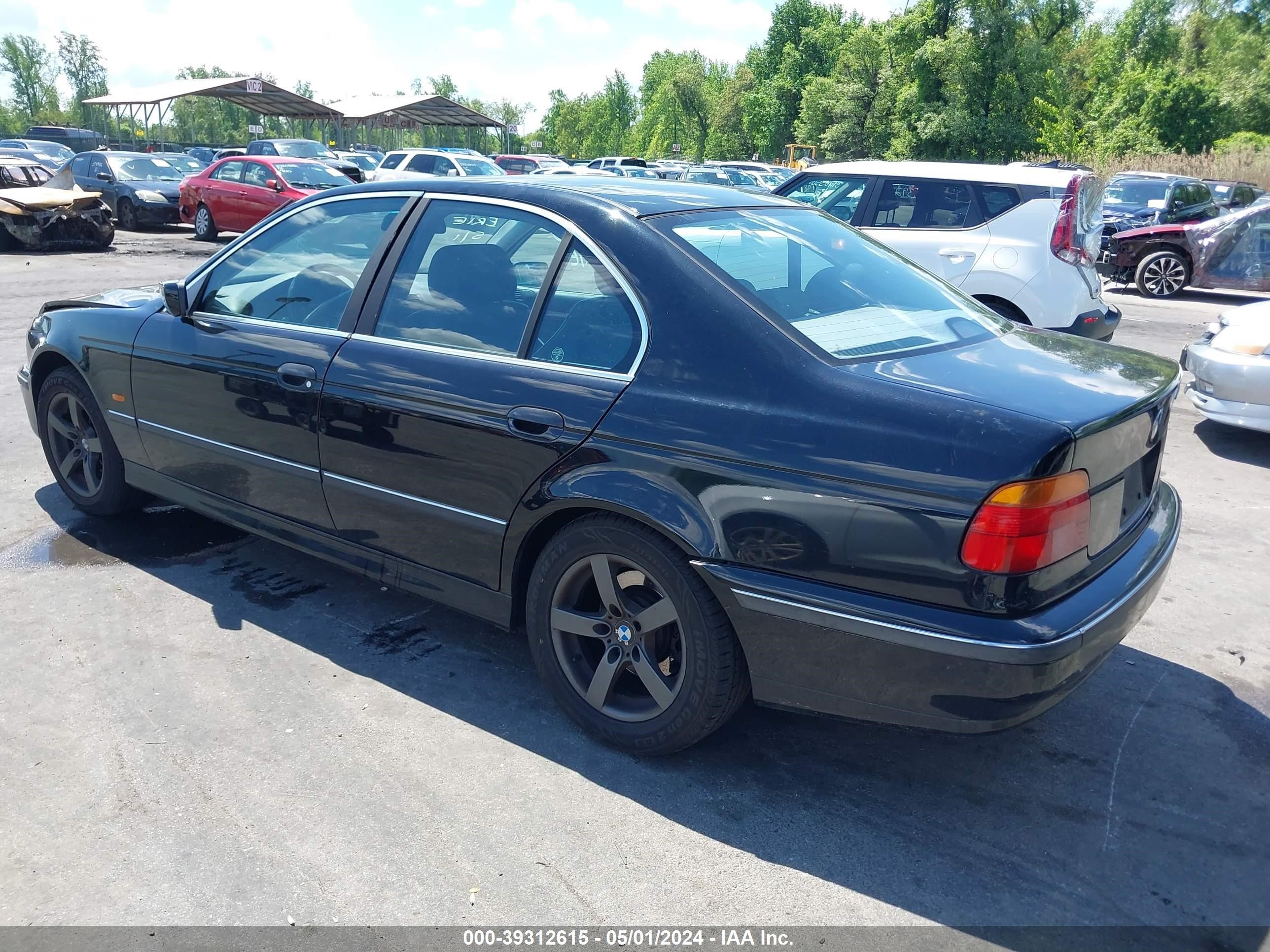 Photo 2 VIN: WBADD6326WBW48975 - BMW 5ER 