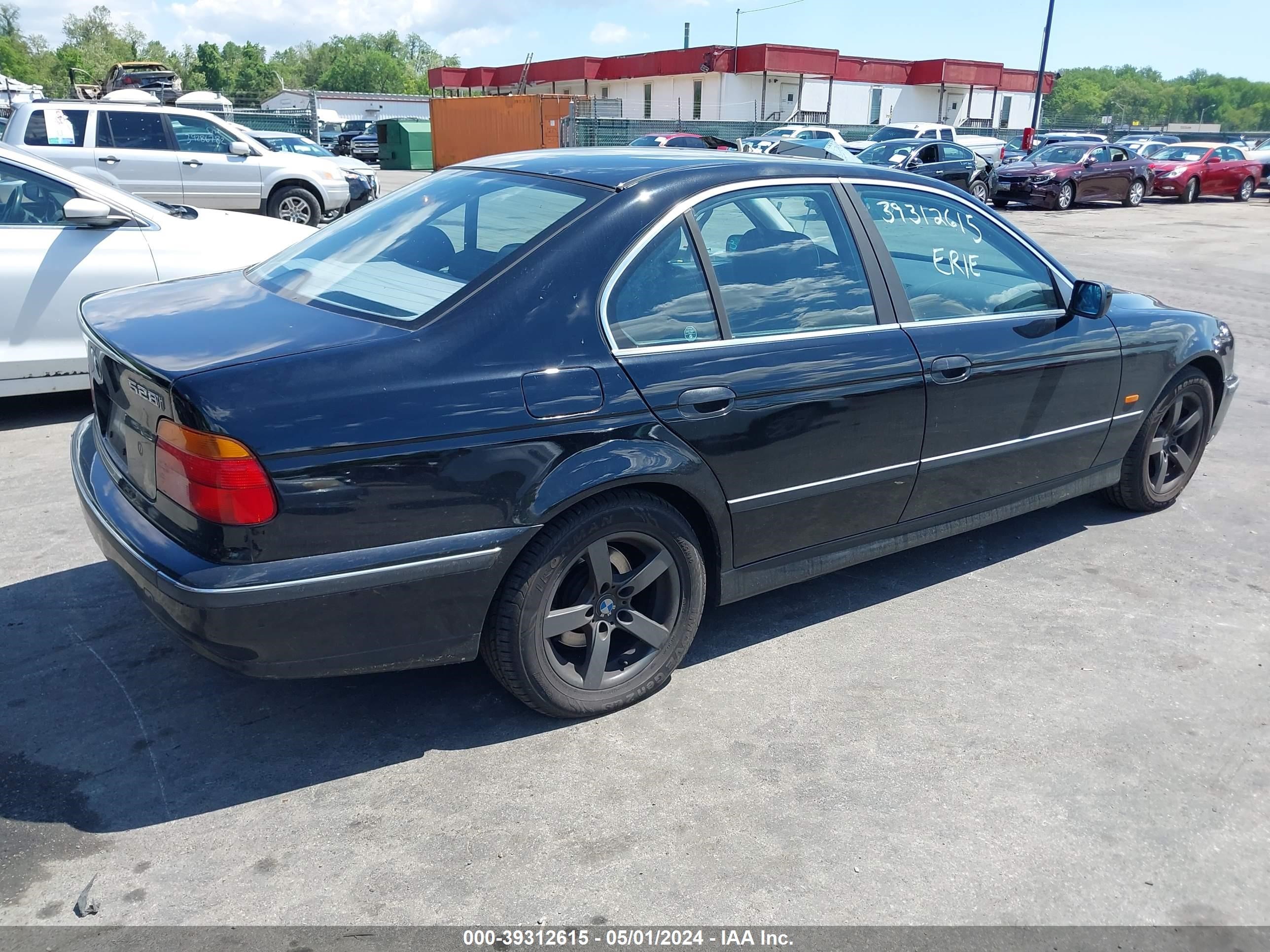 Photo 3 VIN: WBADD6326WBW48975 - BMW 5ER 