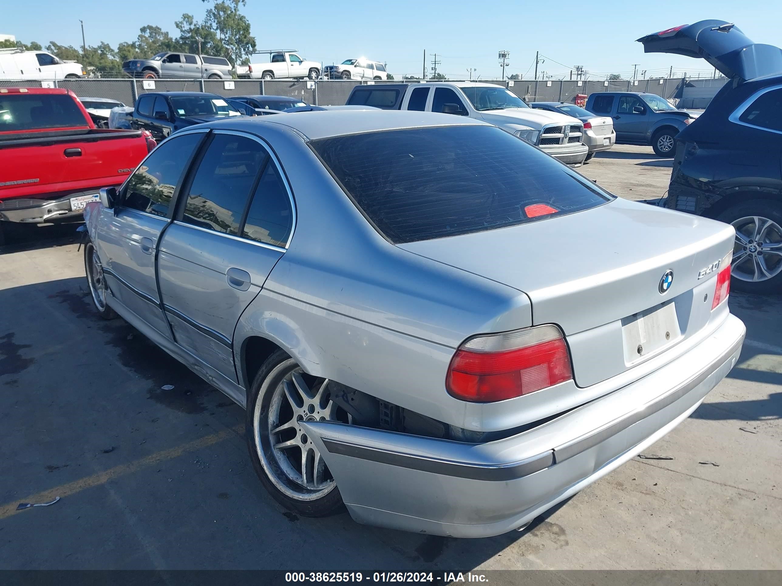 Photo 2 VIN: WBADE5329VBV90446 - BMW 5ER 